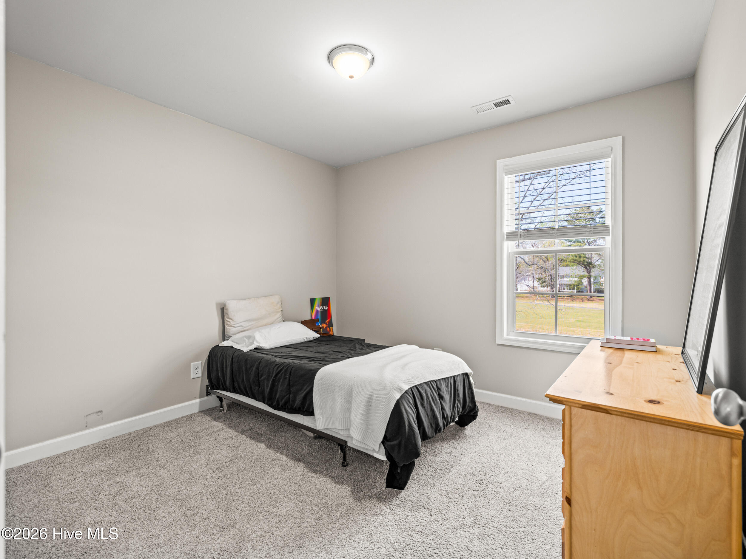 100565211 | Photo 48