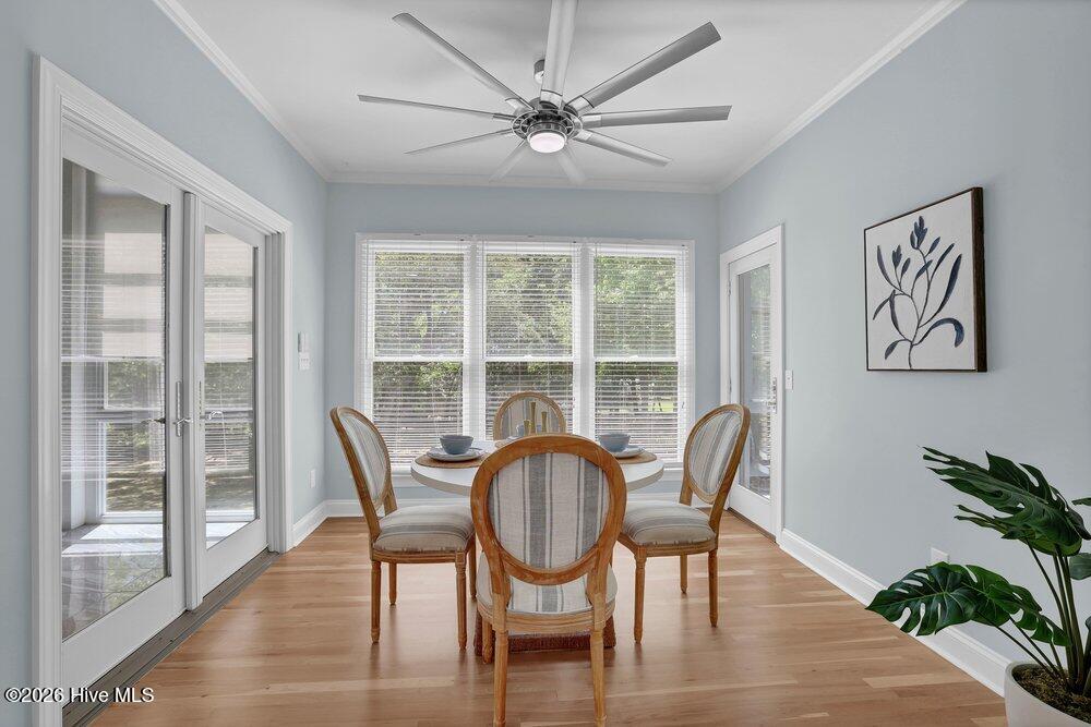 100569343 | Photo 14