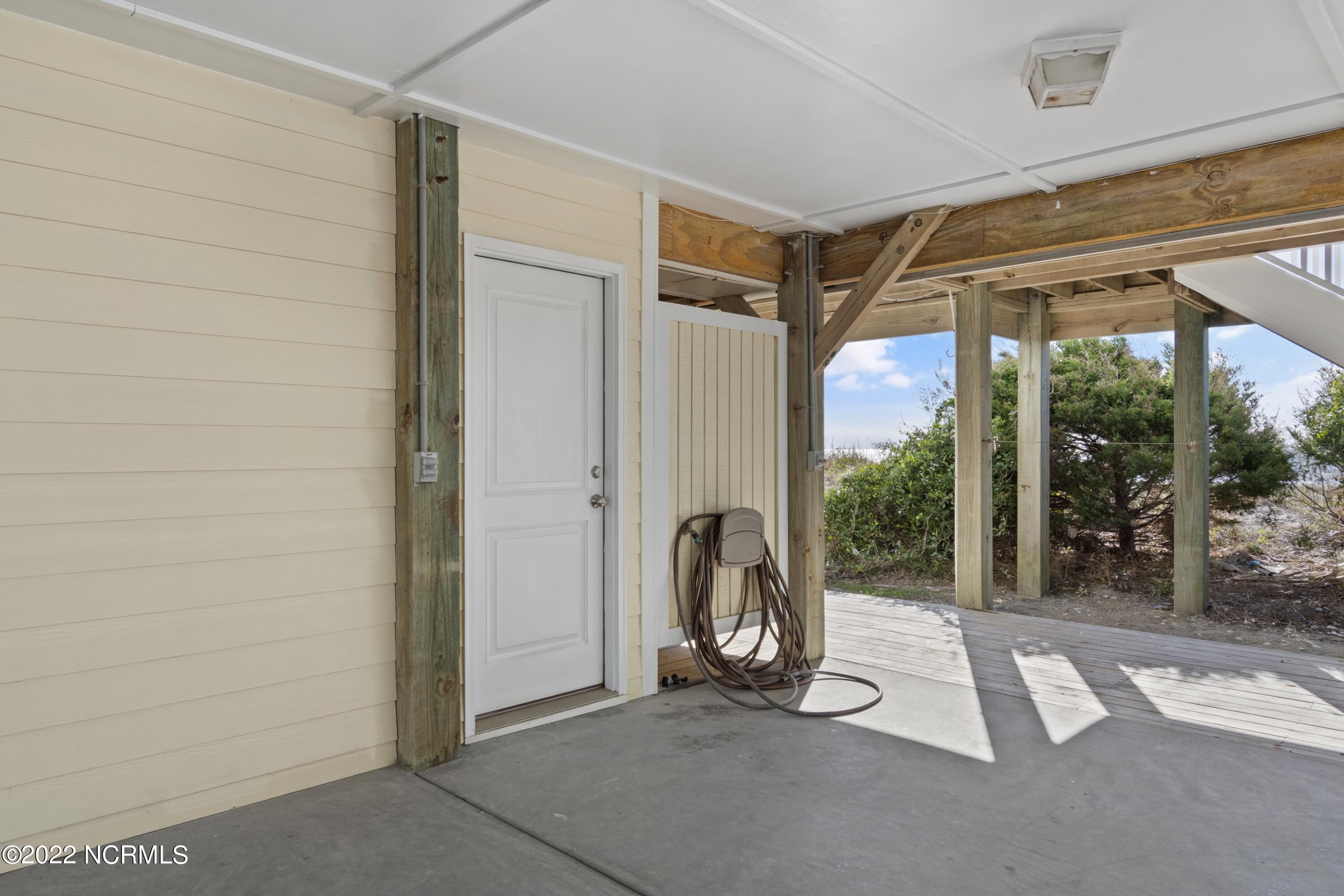 100535231 | Photo 37