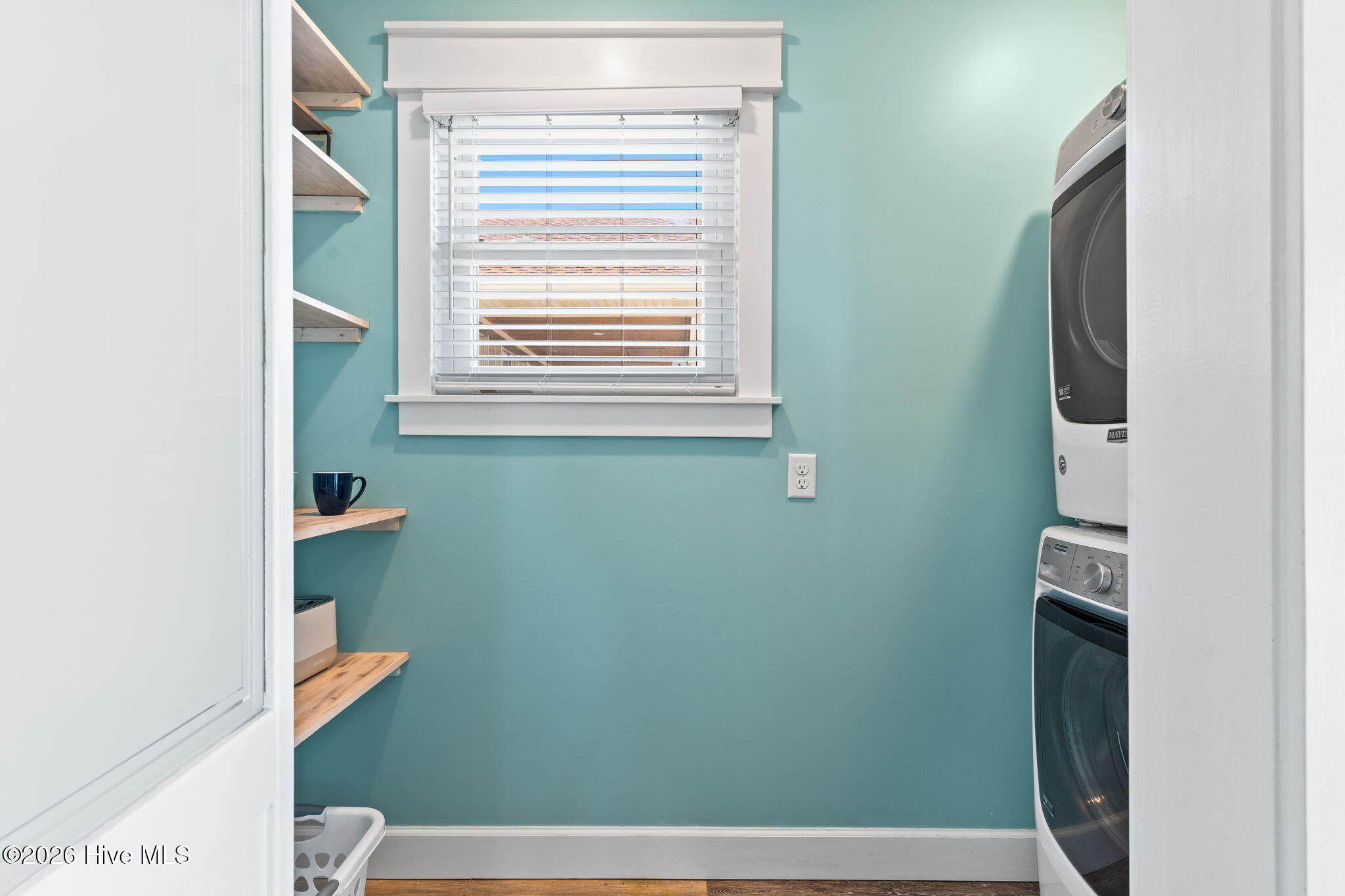 100556597 | Photo 14