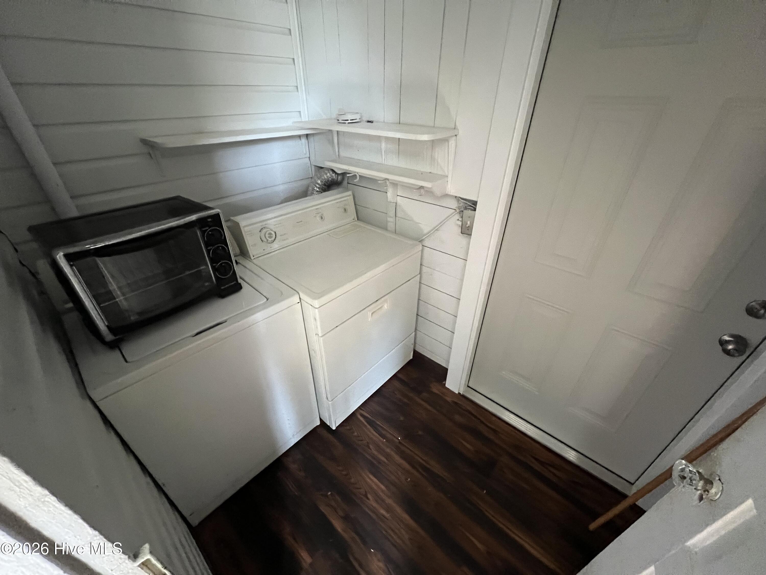 100554862 | Photo 13