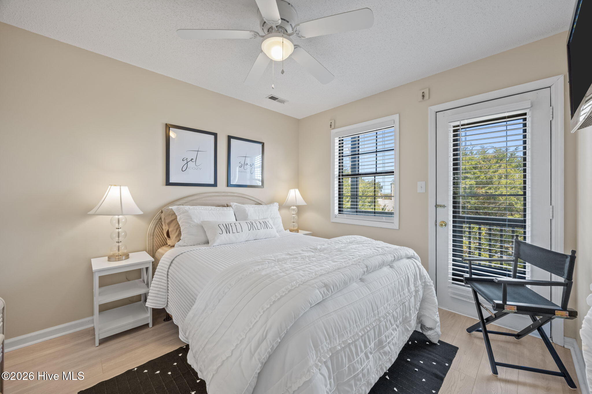 100563759 | Photo 16