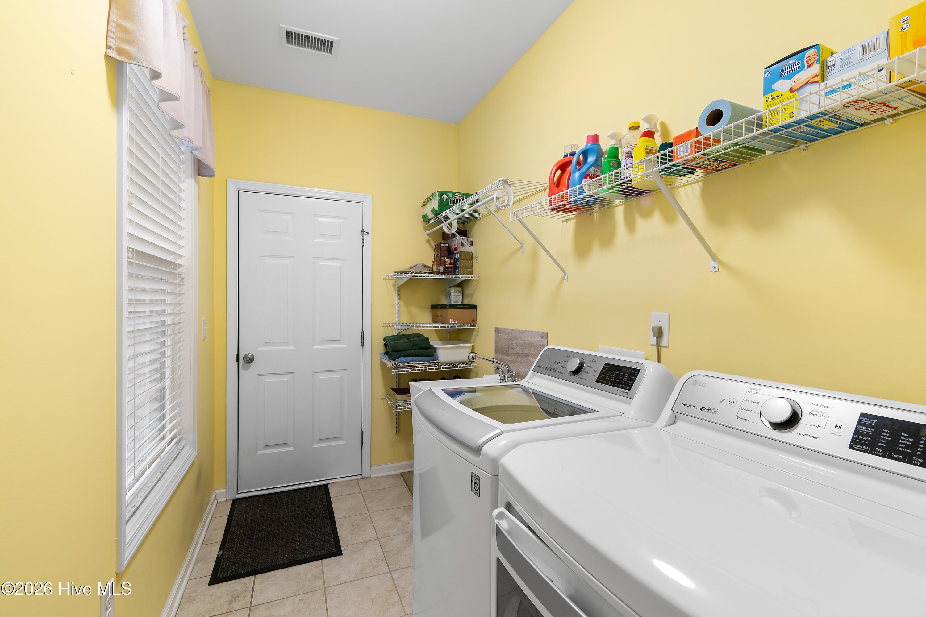 100553294 | Photo 29