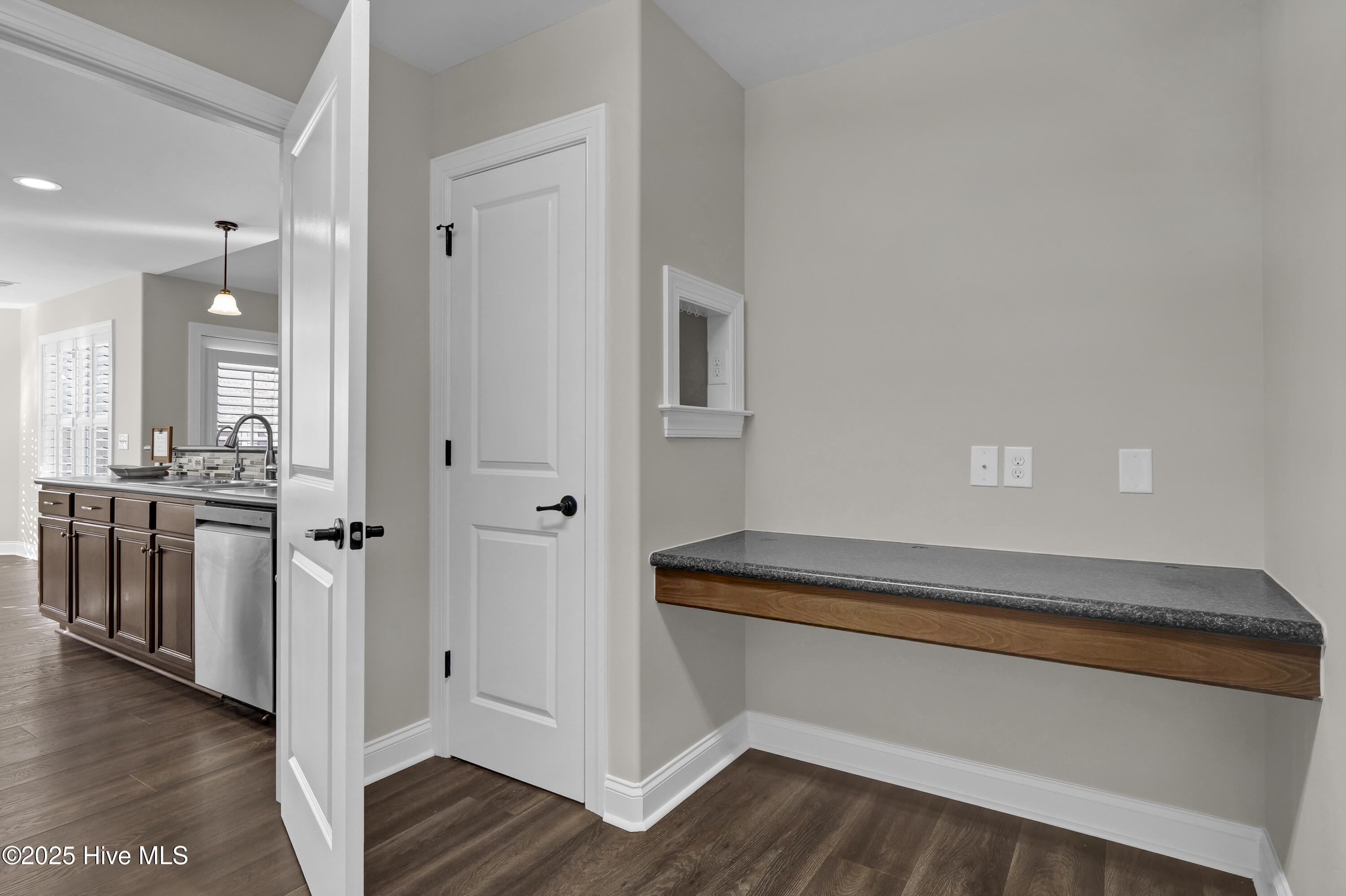 100539552 | Photo 14