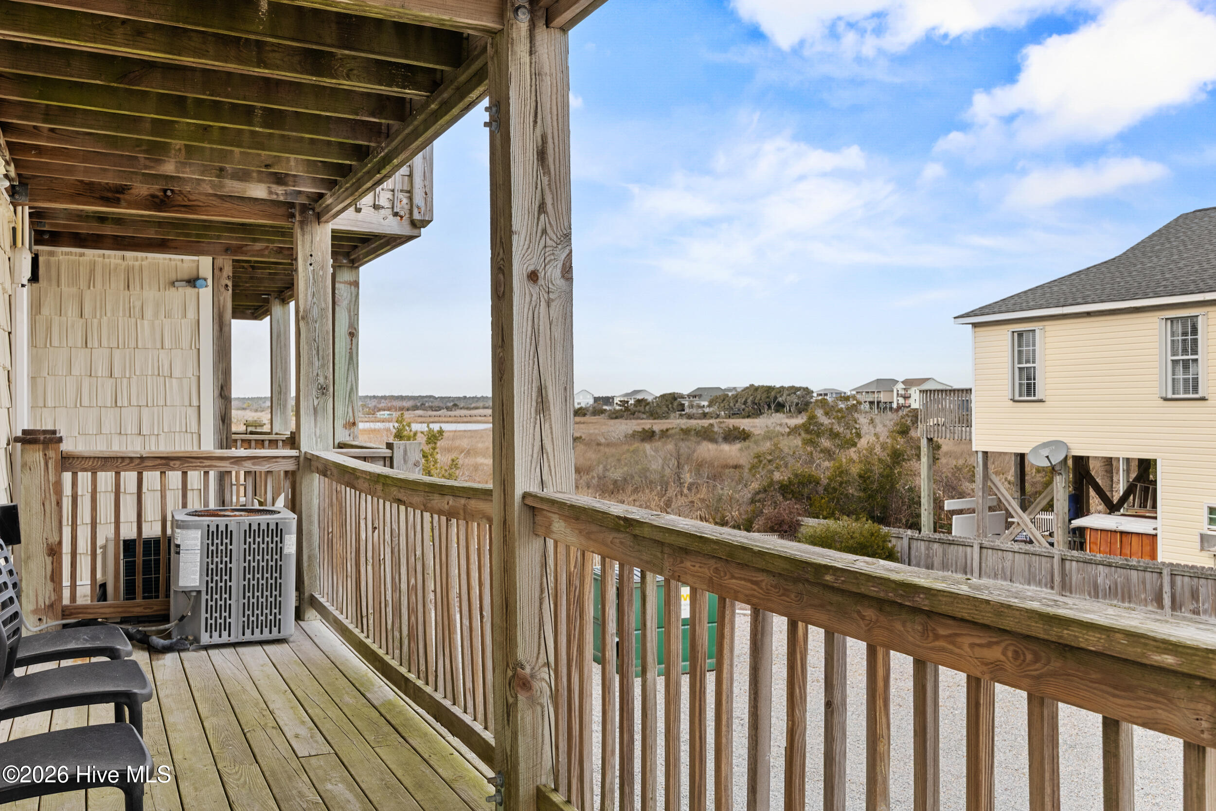 100552950 | Photo 36