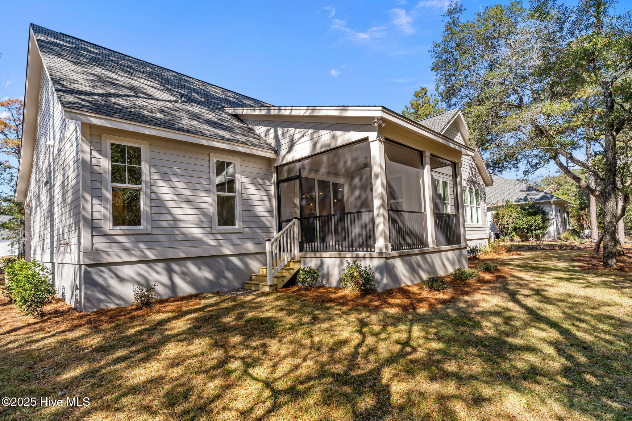 100532688 | Photo 39