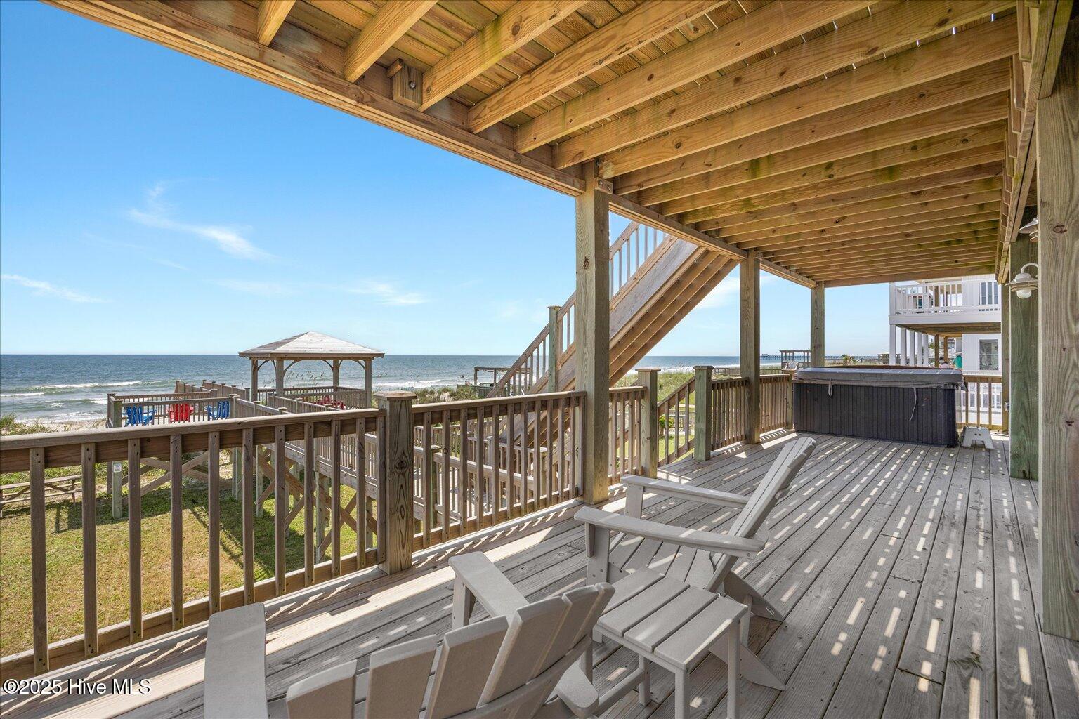 100528040 | Photo 36