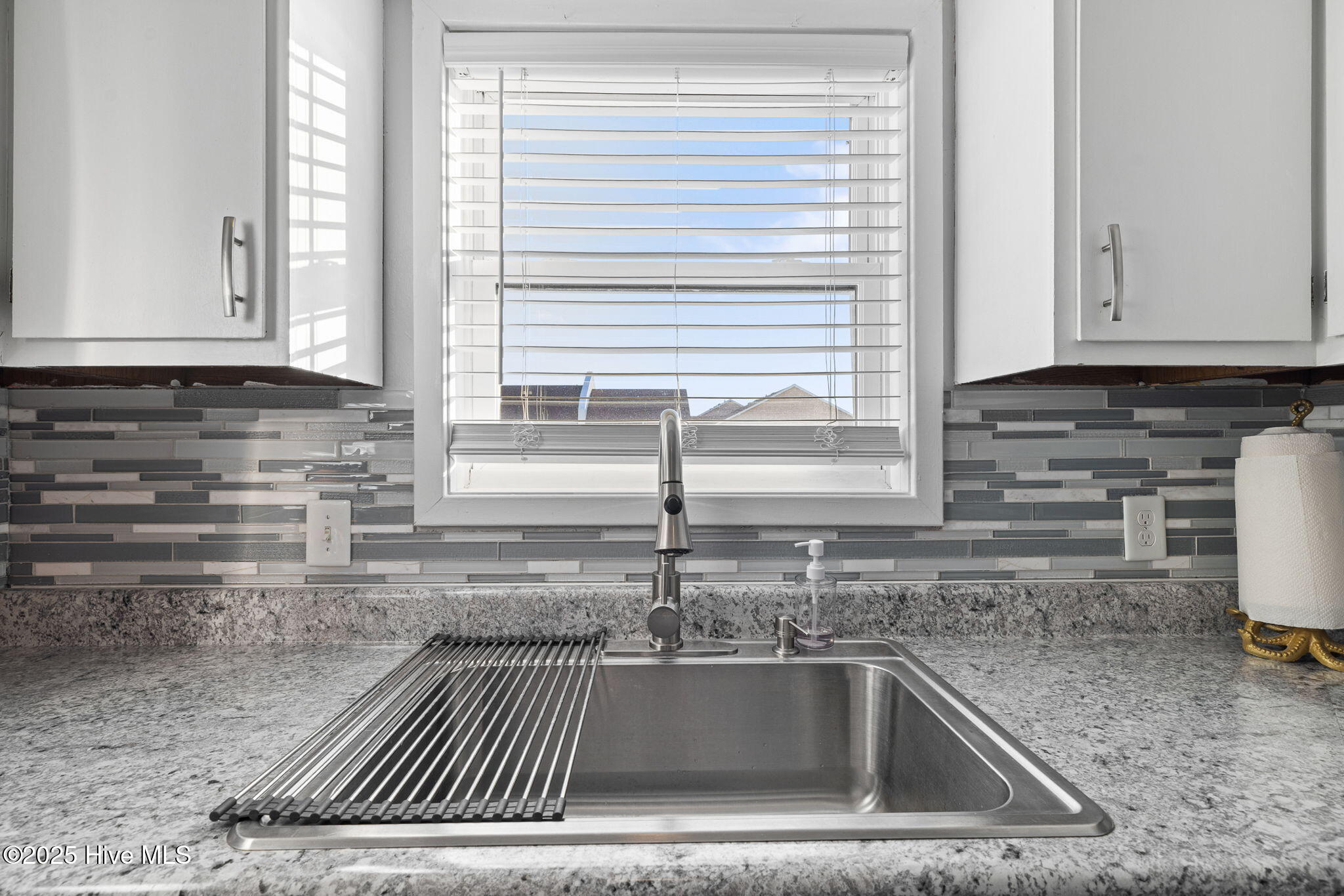 100540099 | Photo 16