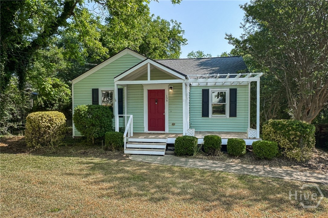 FEATURED LISTINGS