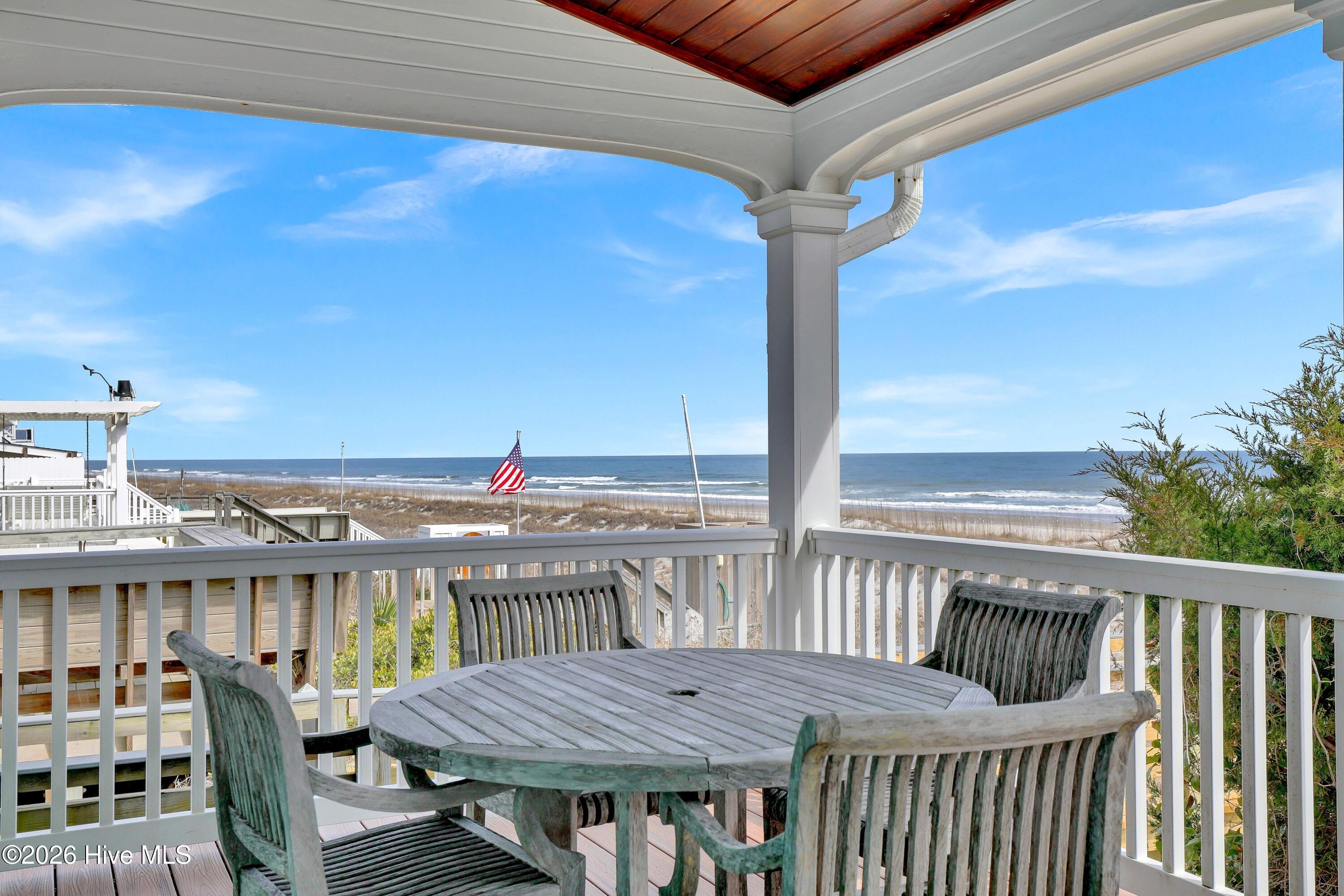 100558553 | Photo 53