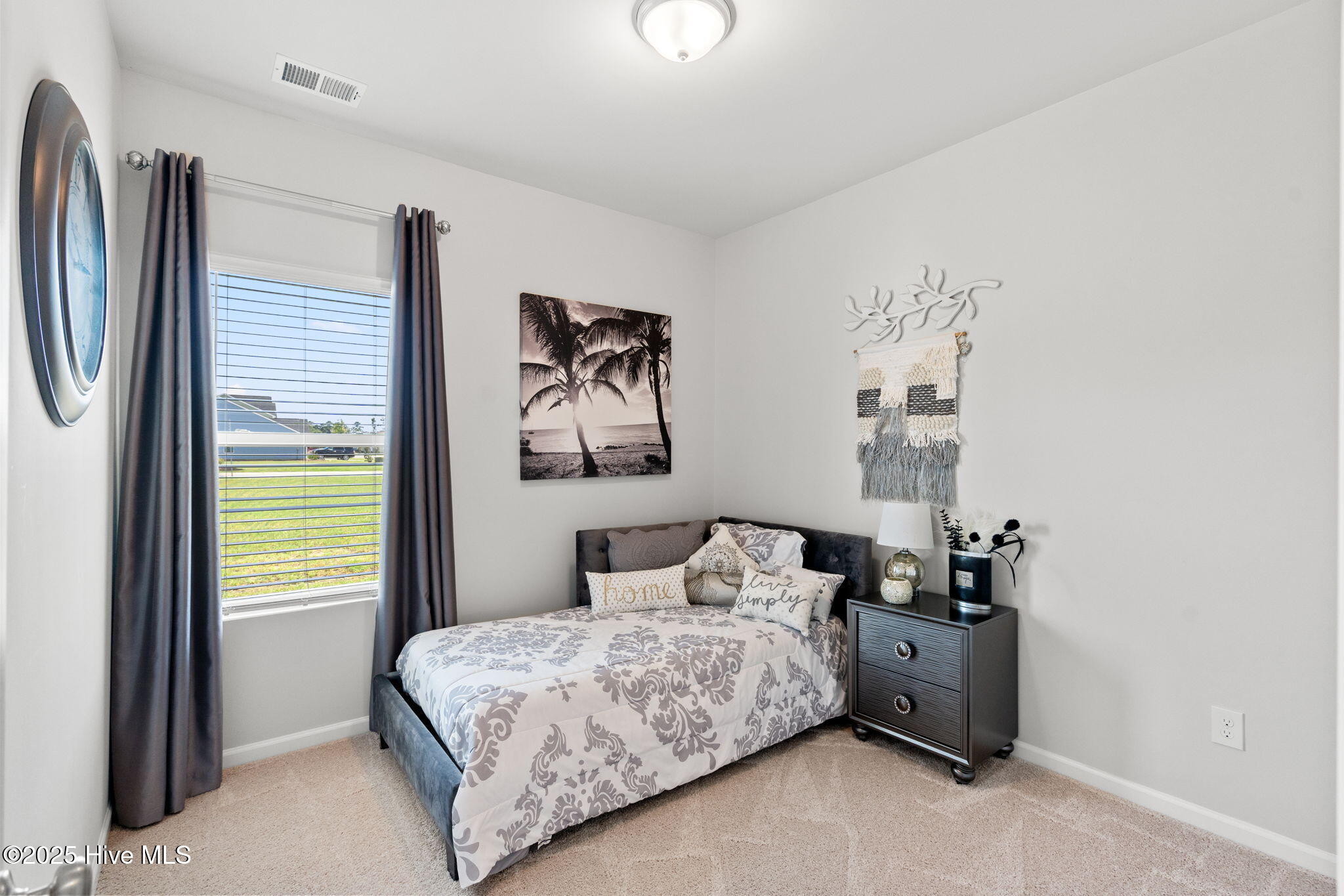 100536885 | Photo 17