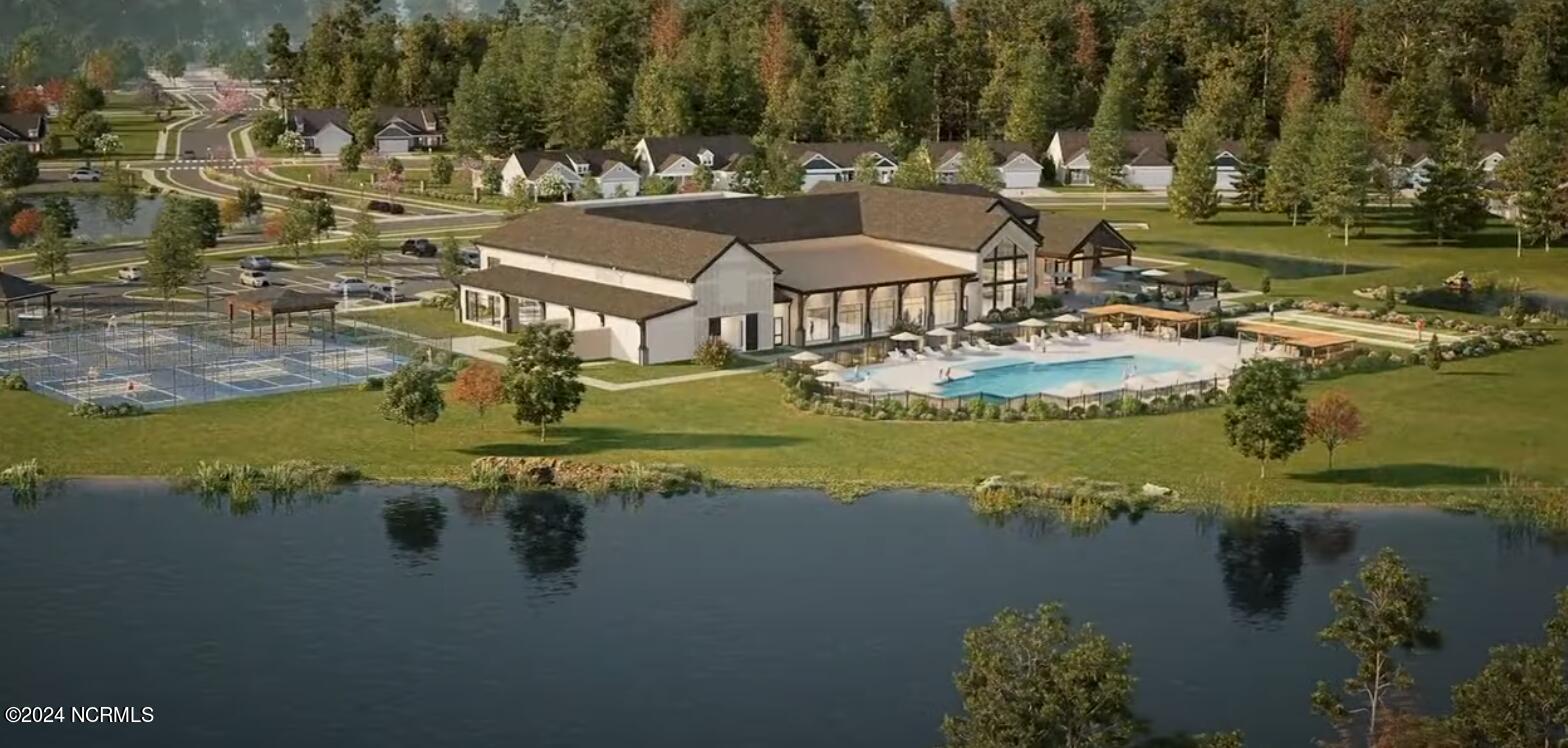 100548751 | Photo 16