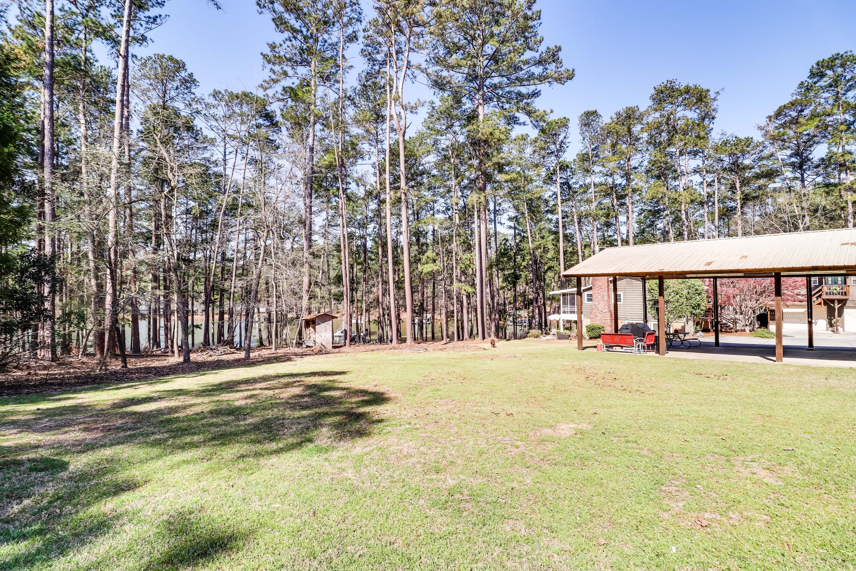1061 Delaware Dr-42