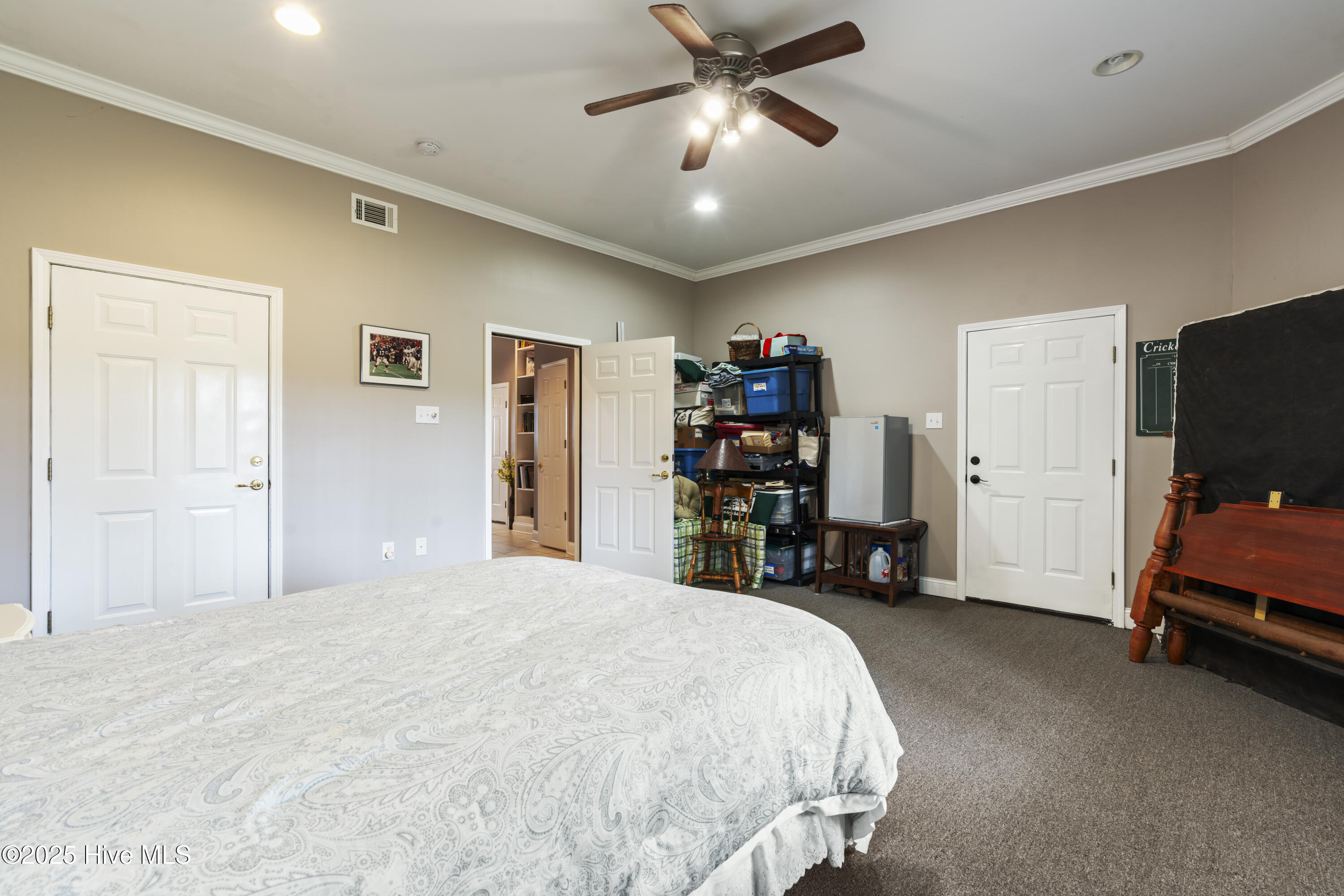 100511764 | Photo 11