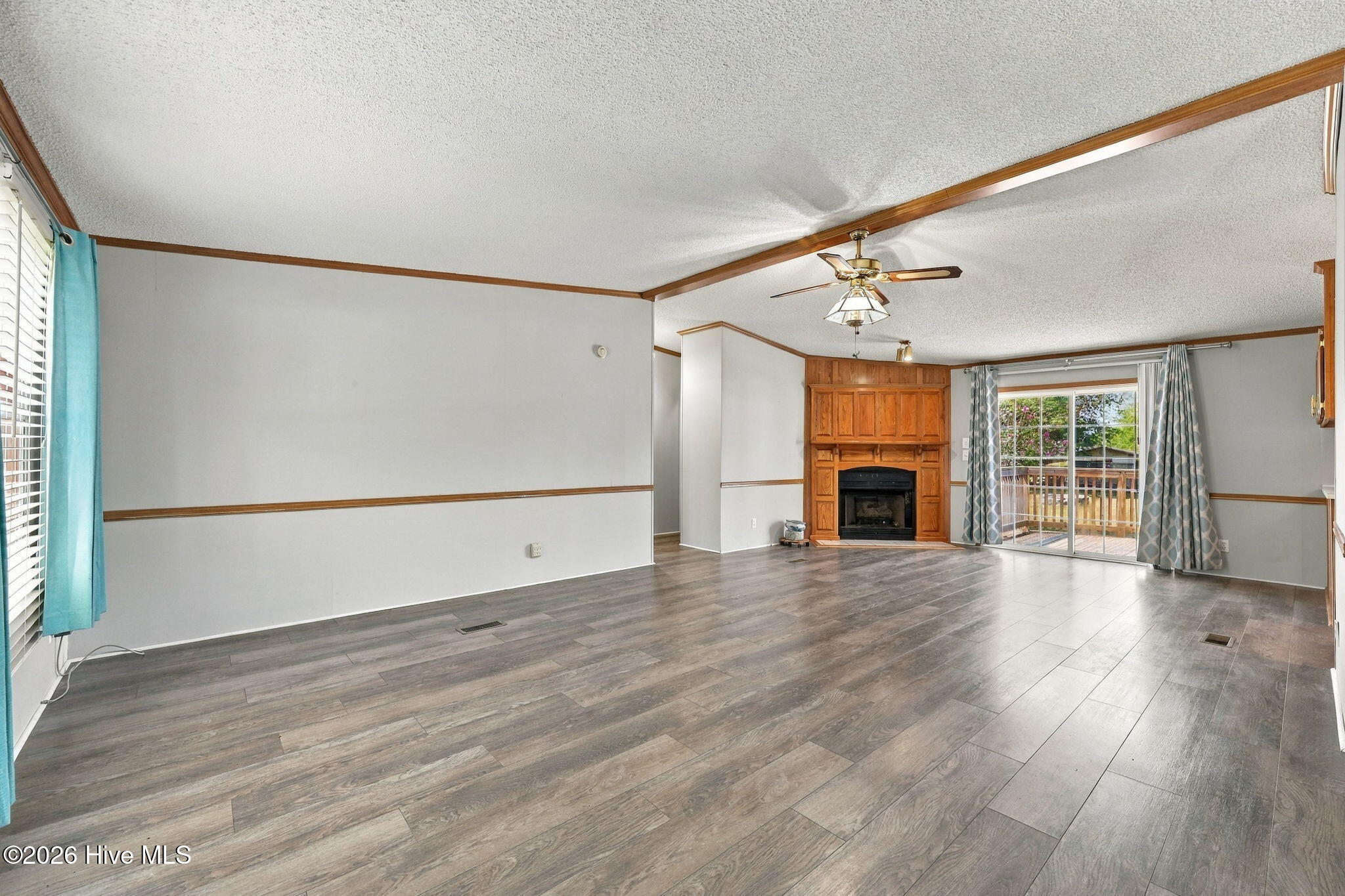 Photo 2 of Manufactured home for sale at 208 Easy St, Cape Carteret, NC 28584 | MLS# 100590104 | Listing updated on 2026-09-20