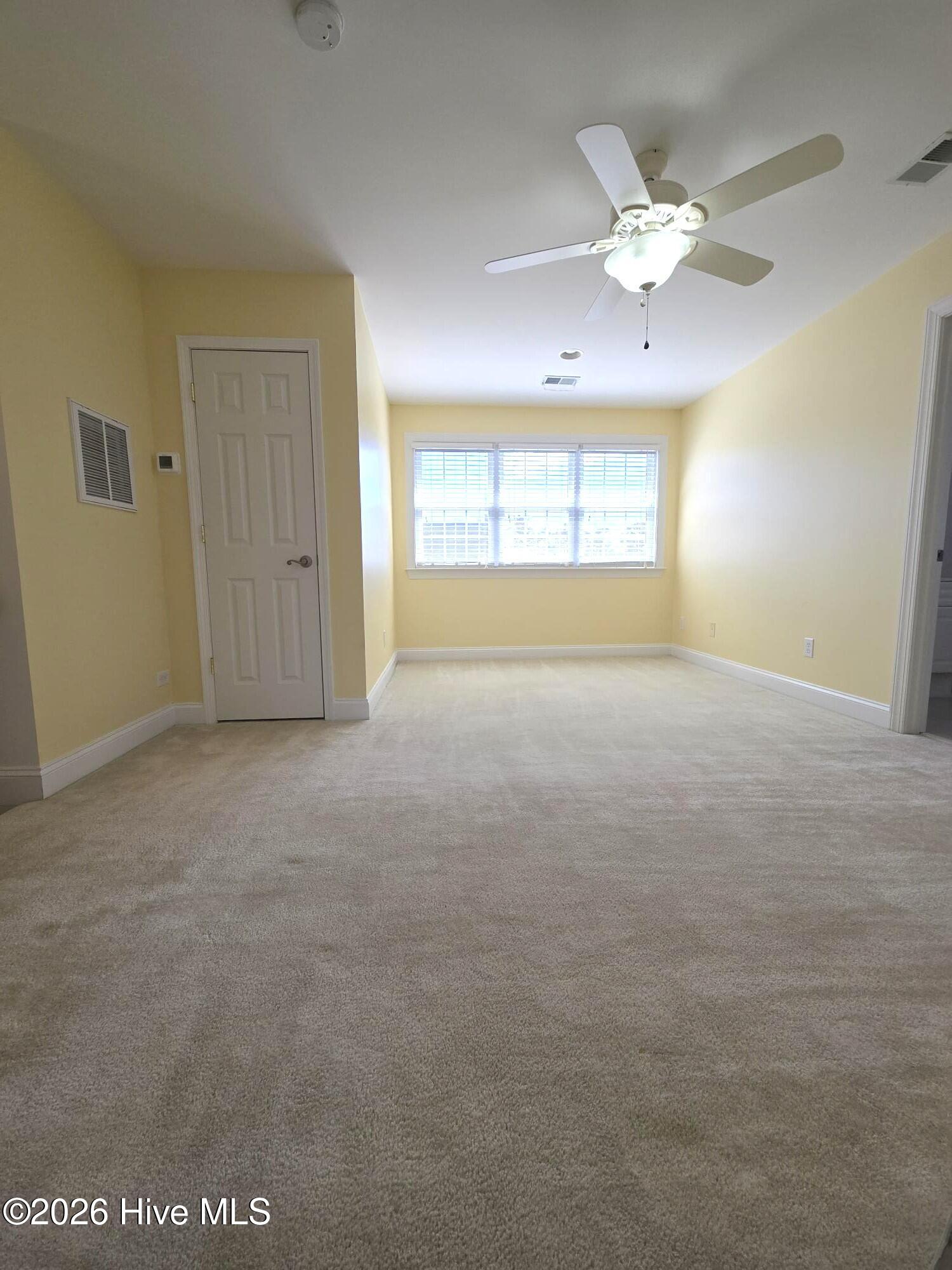 100526978 | Photo 20