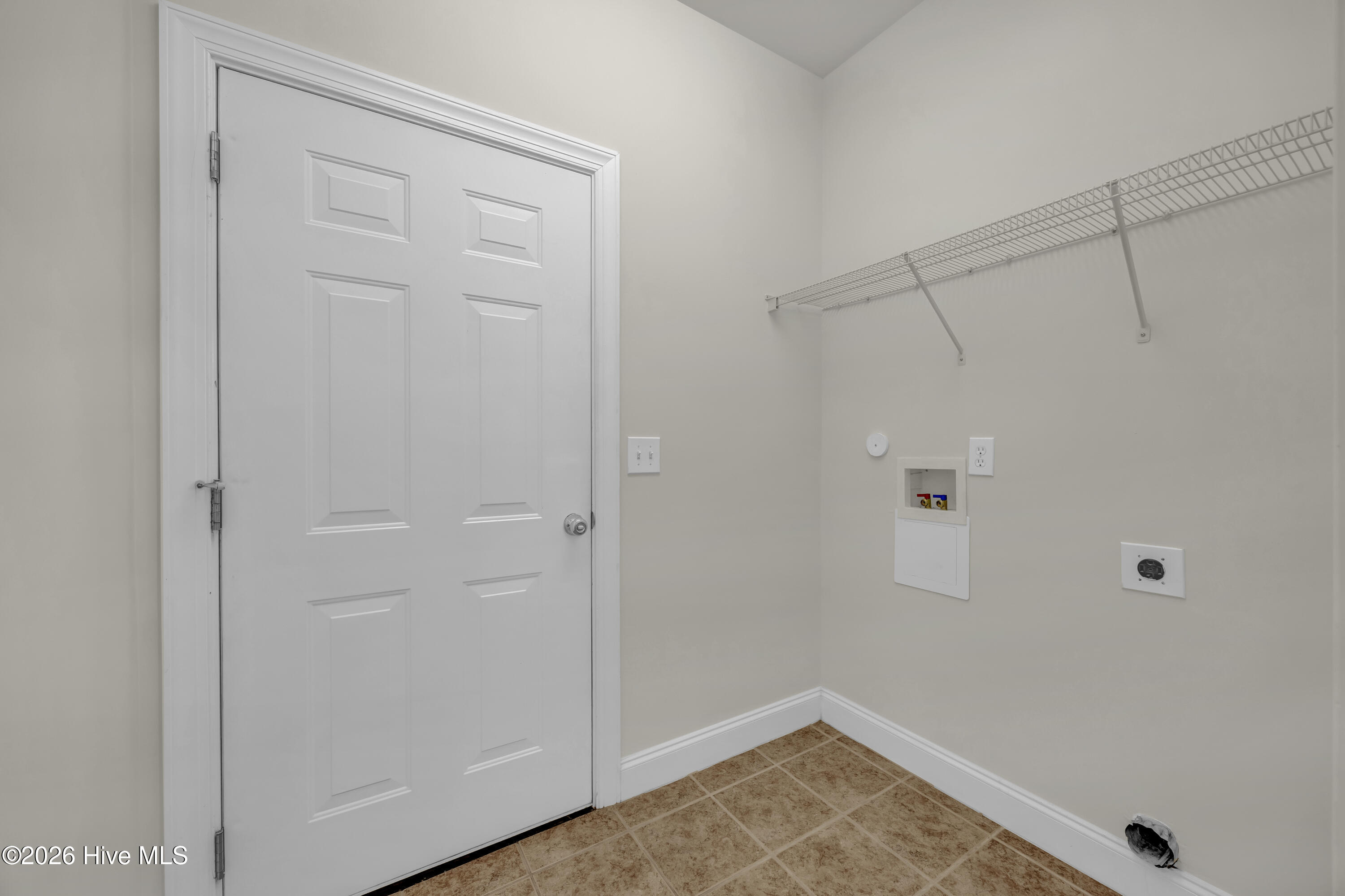 100549247 | Photo 23