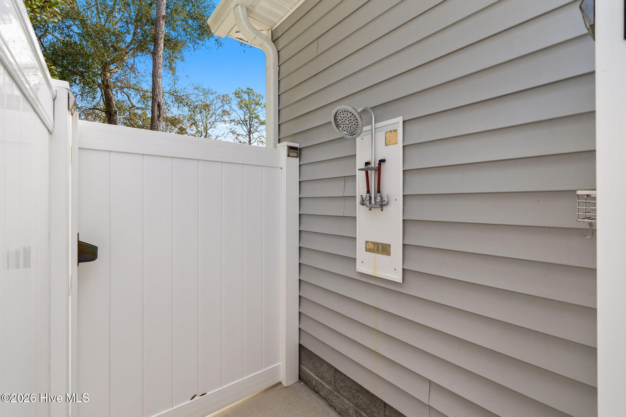 100568020 | Photo 26