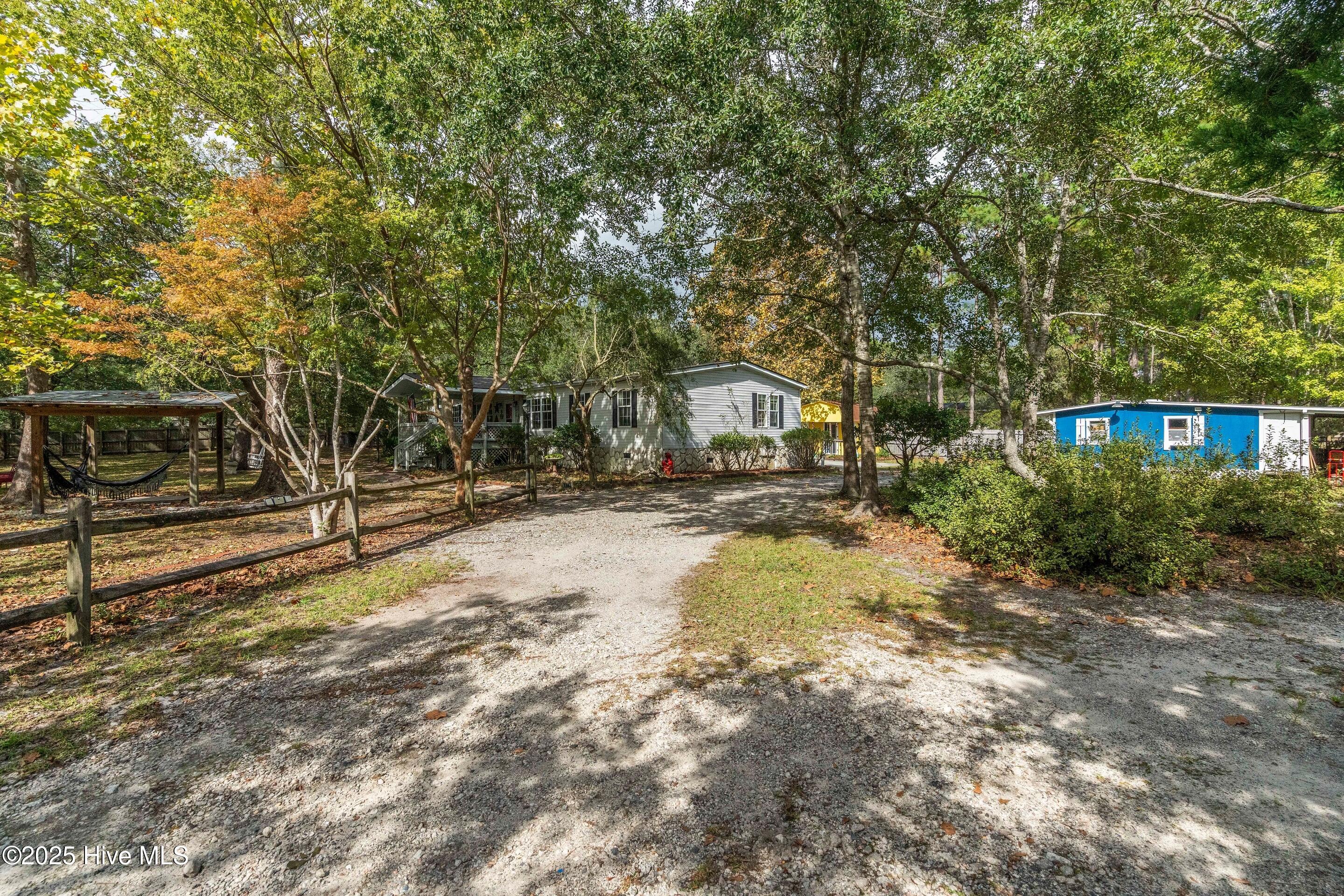 100535667 | Photo 62