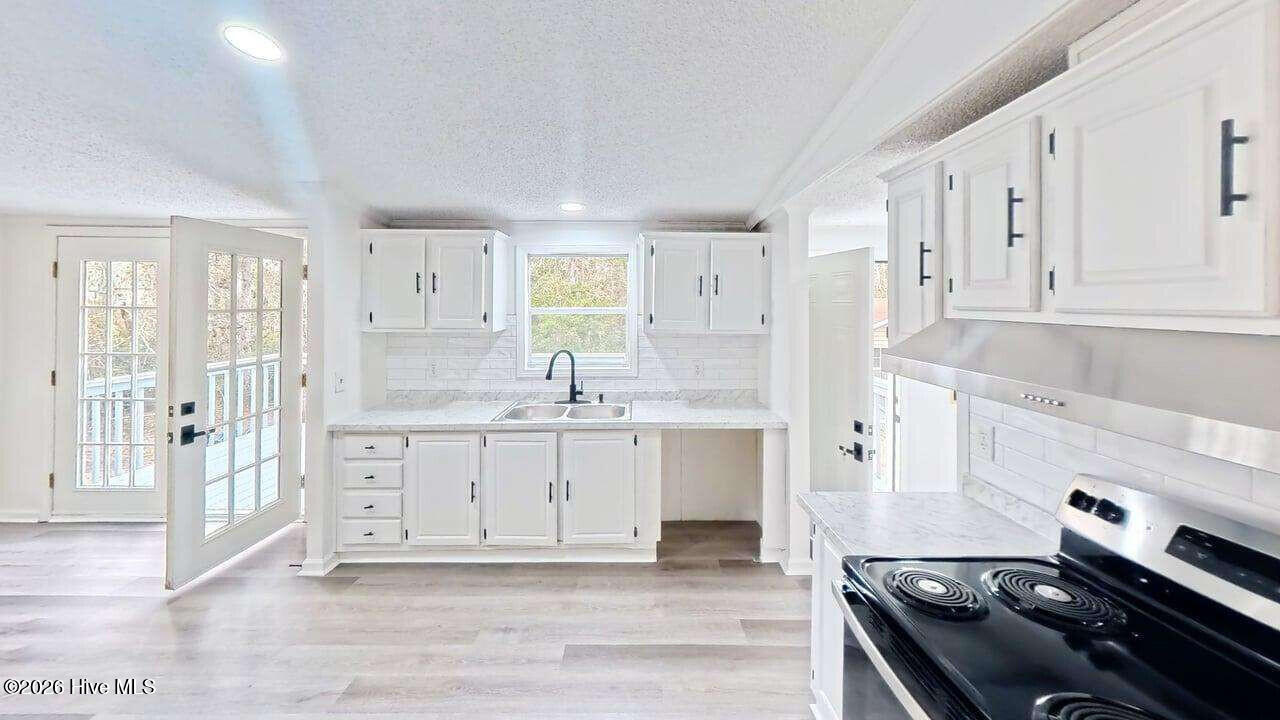 100554410 | Photo 10