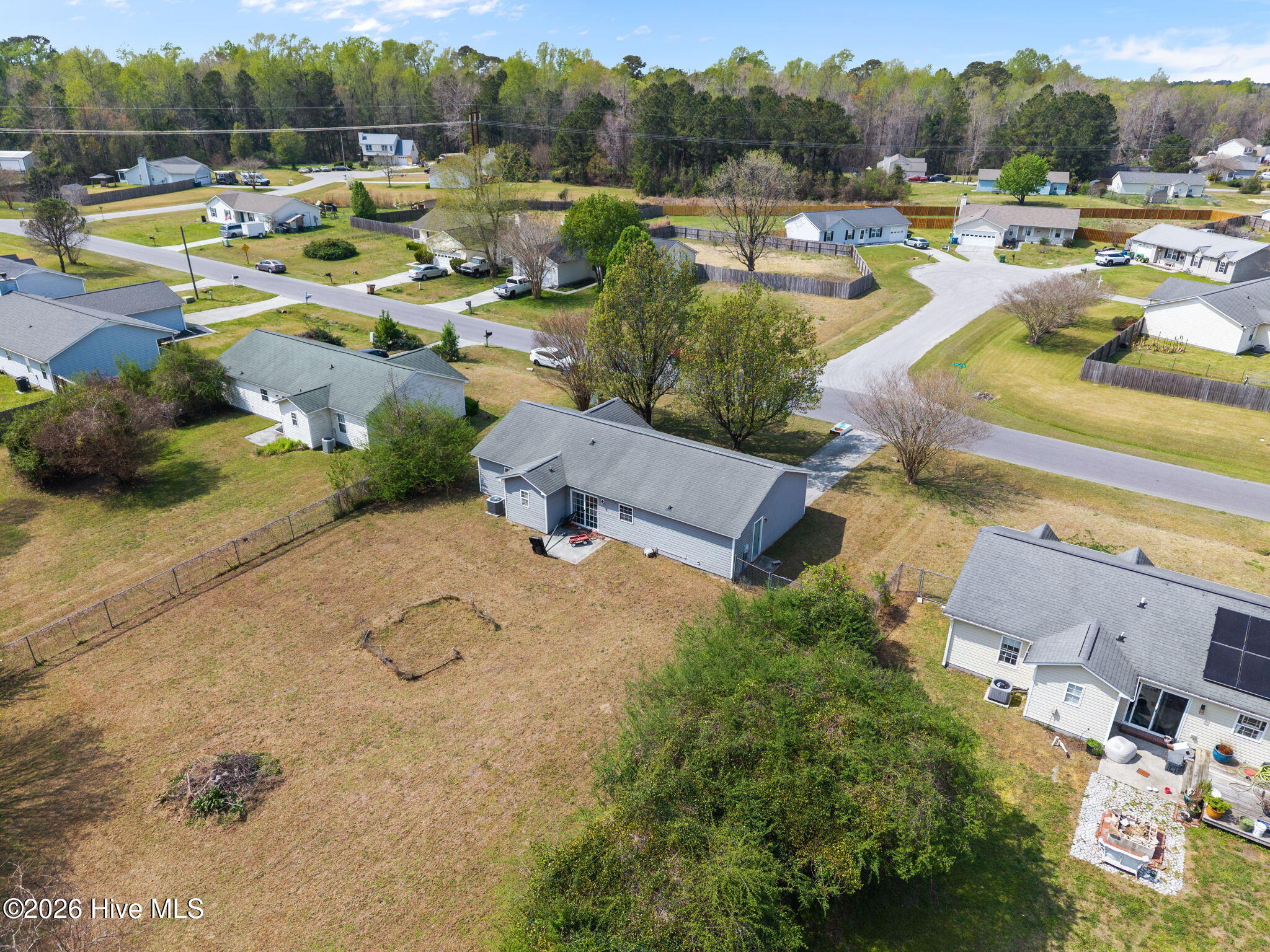 100562262 | Photo 32