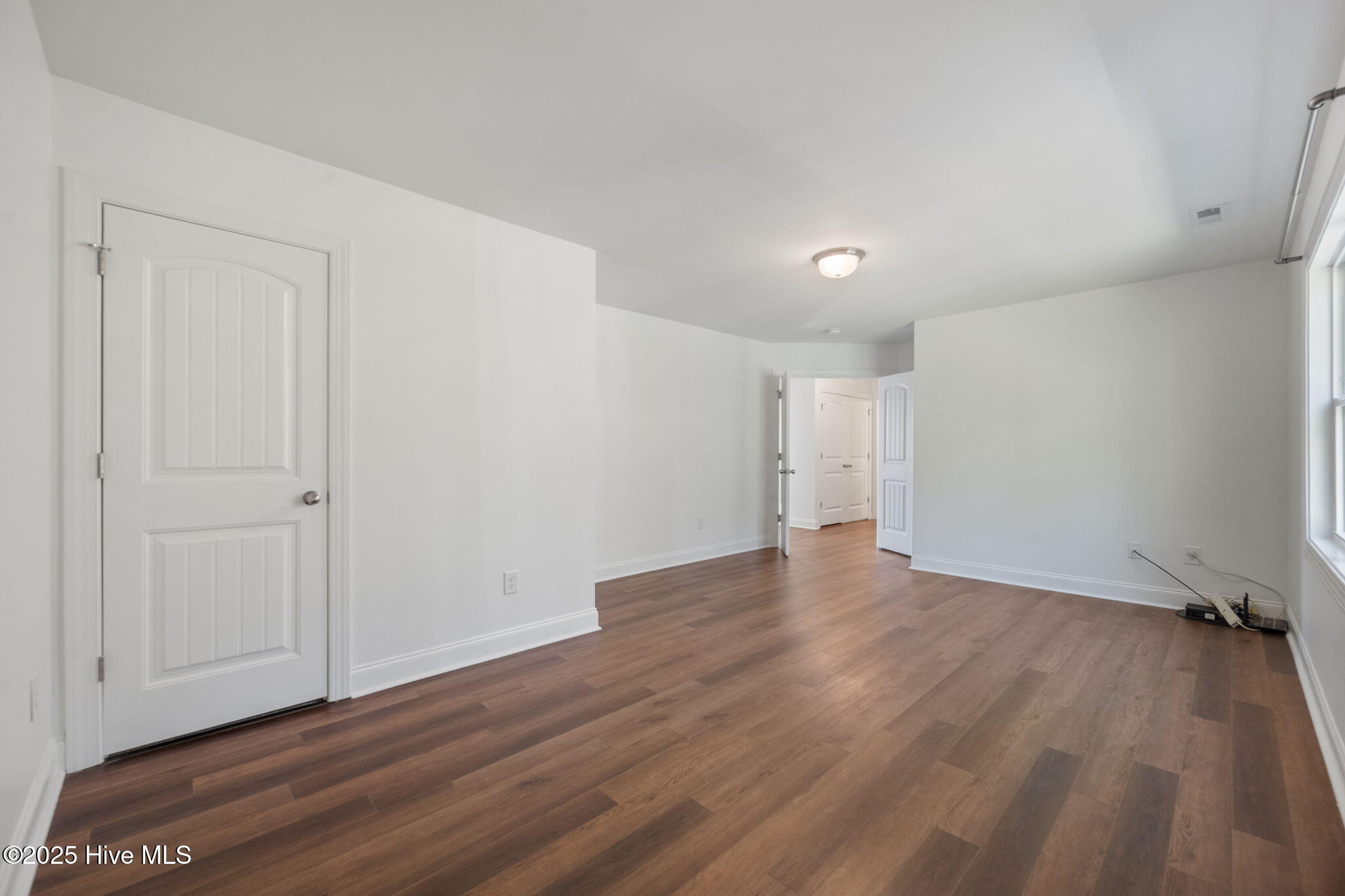 100538964 | Photo 34