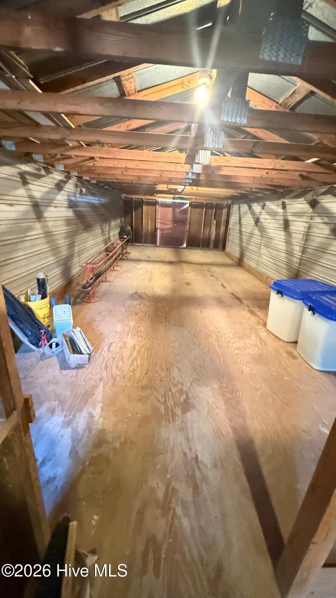 100551820 | Photo 19