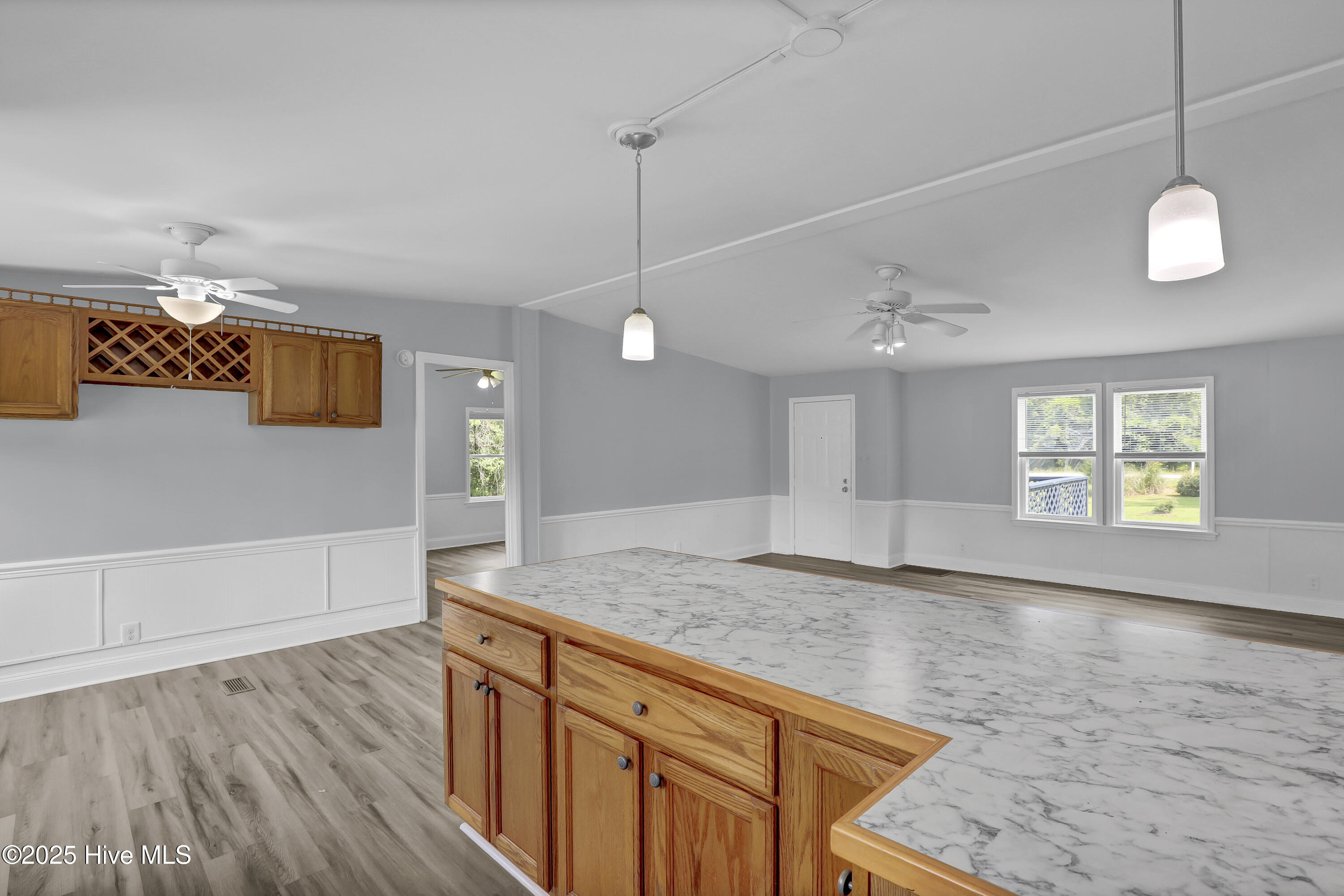 100516284 | Photo 11