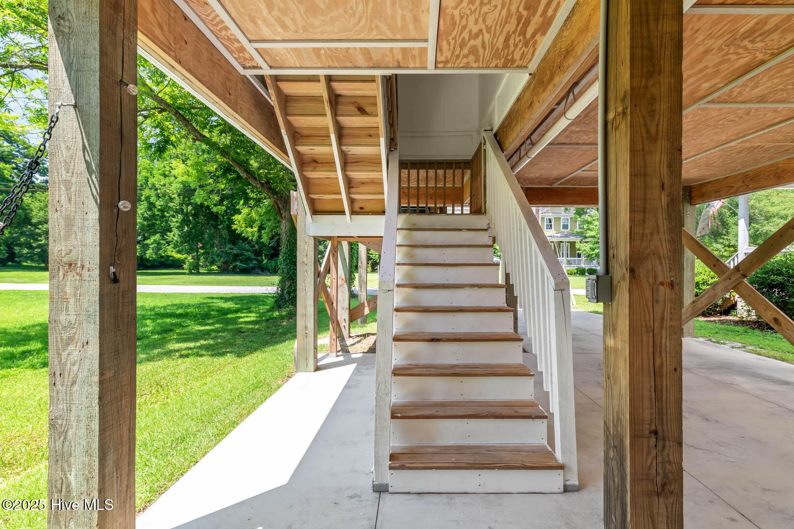 100516062 | Photo 53