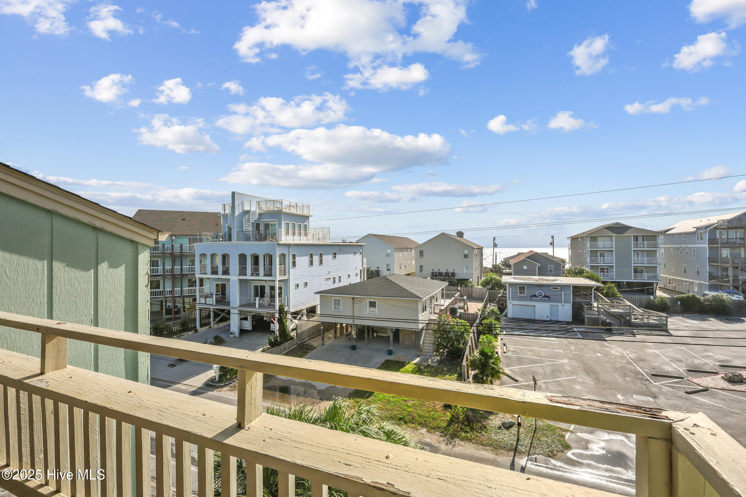 100536359 | Photo 26