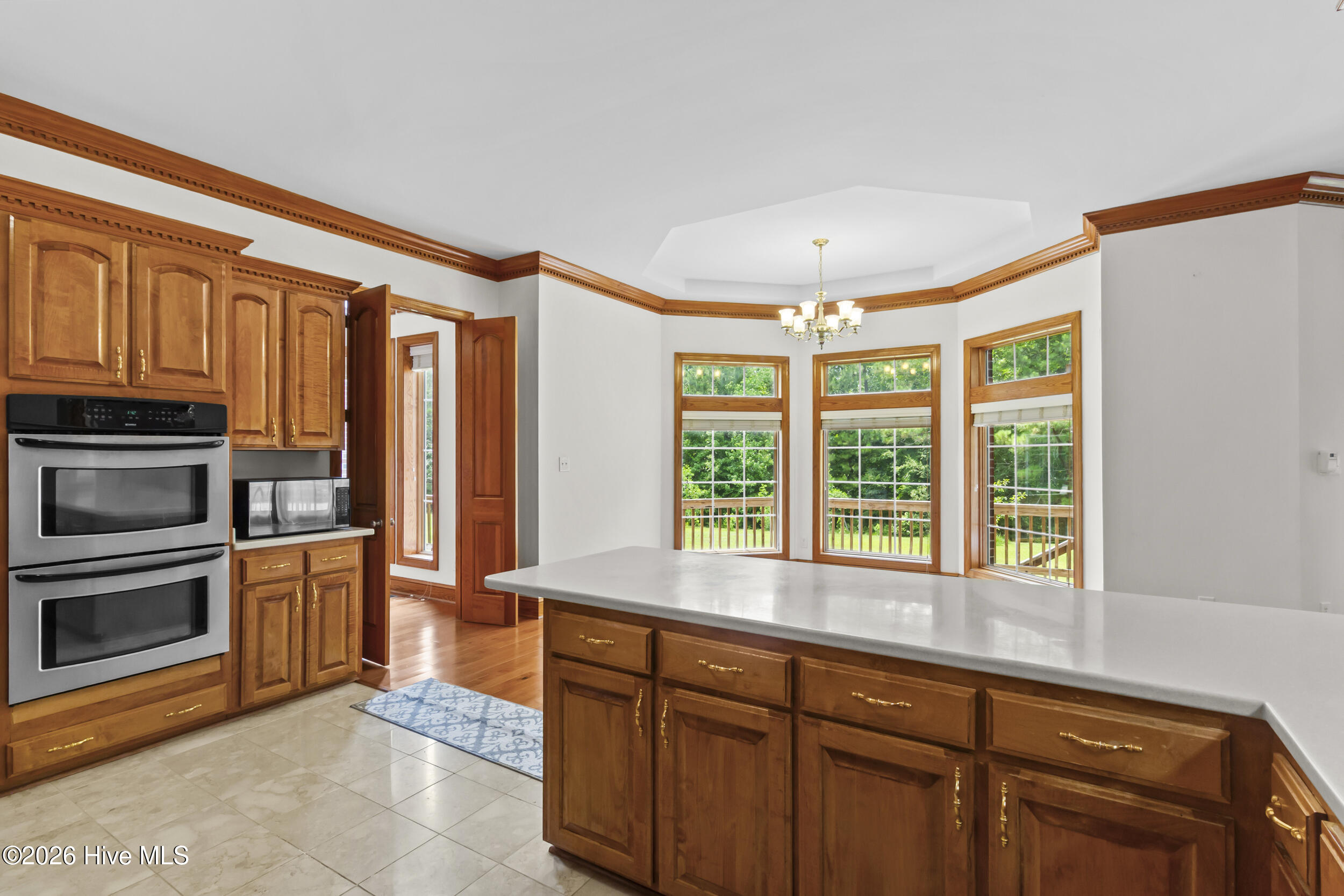 100592136 | Photo 19