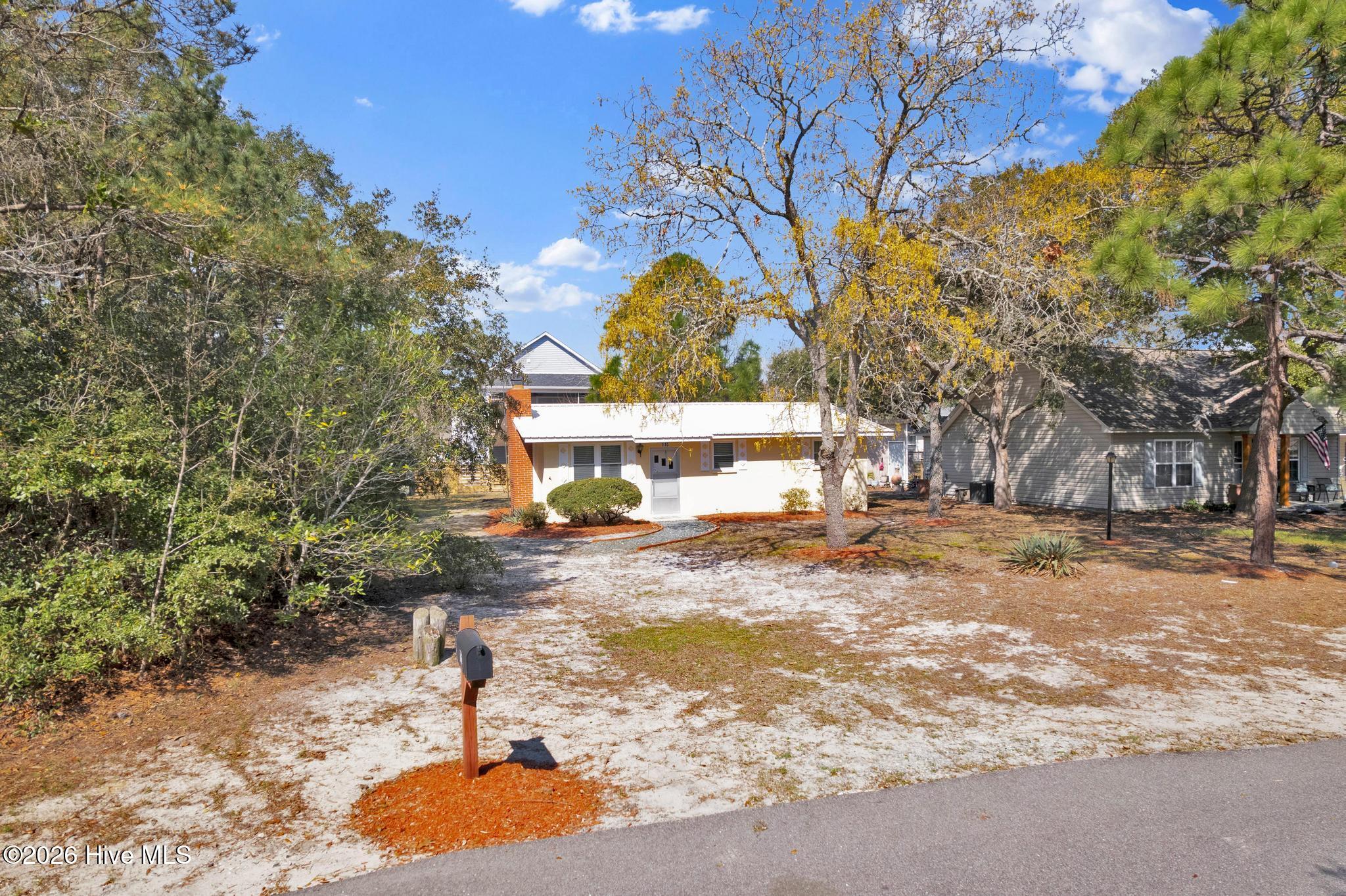 100562337 | Photo 35