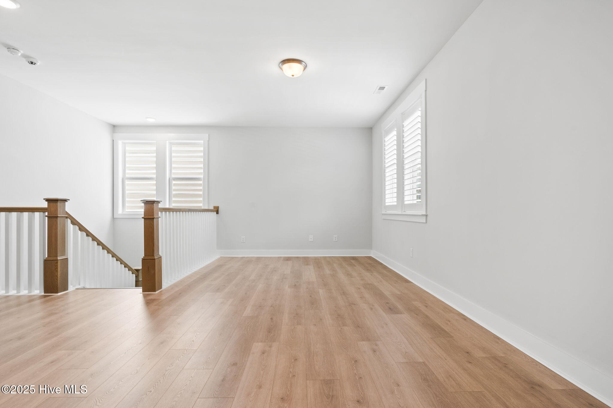 100485304 | Photo 22