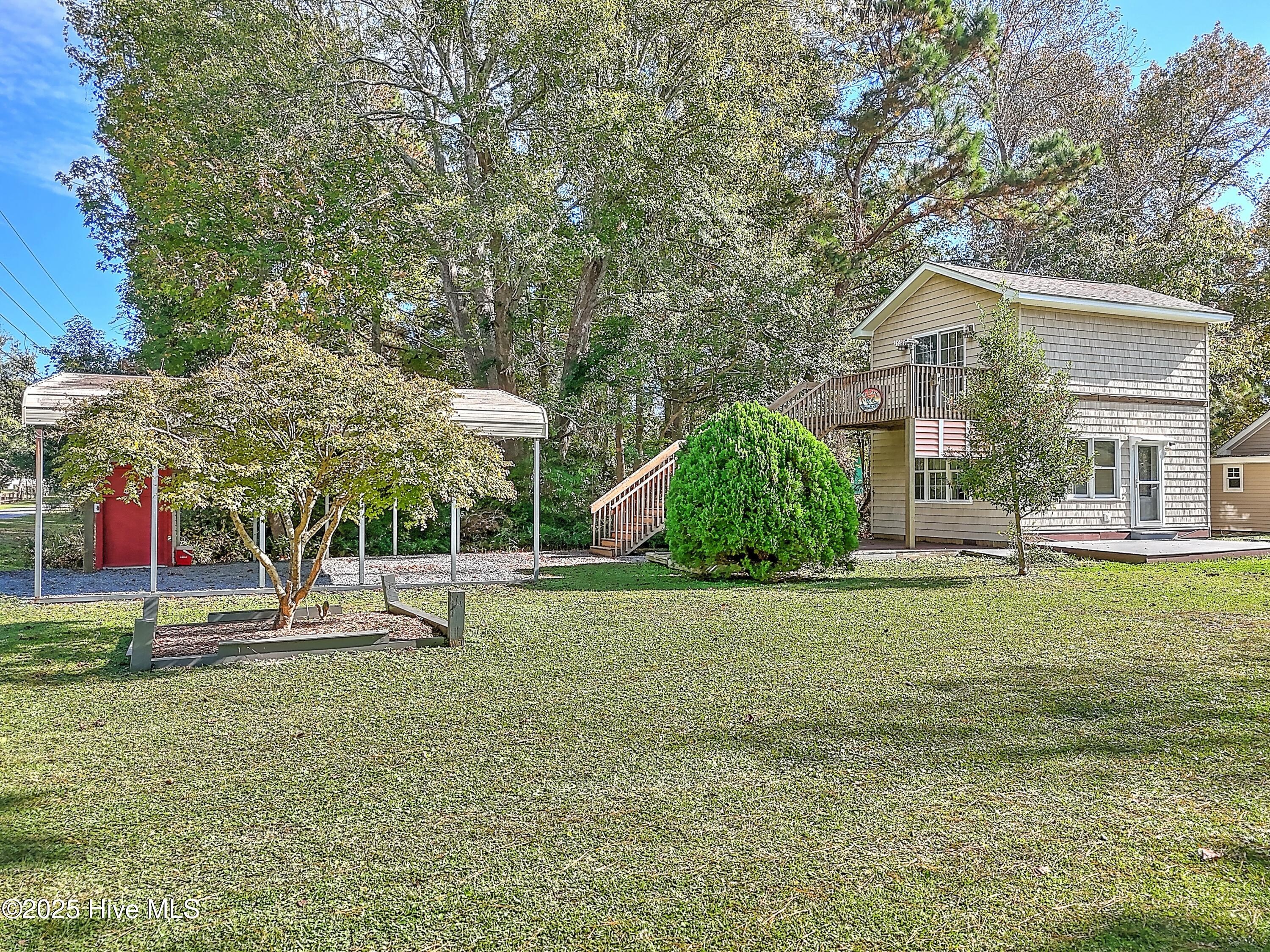 100518608 | Photo 12