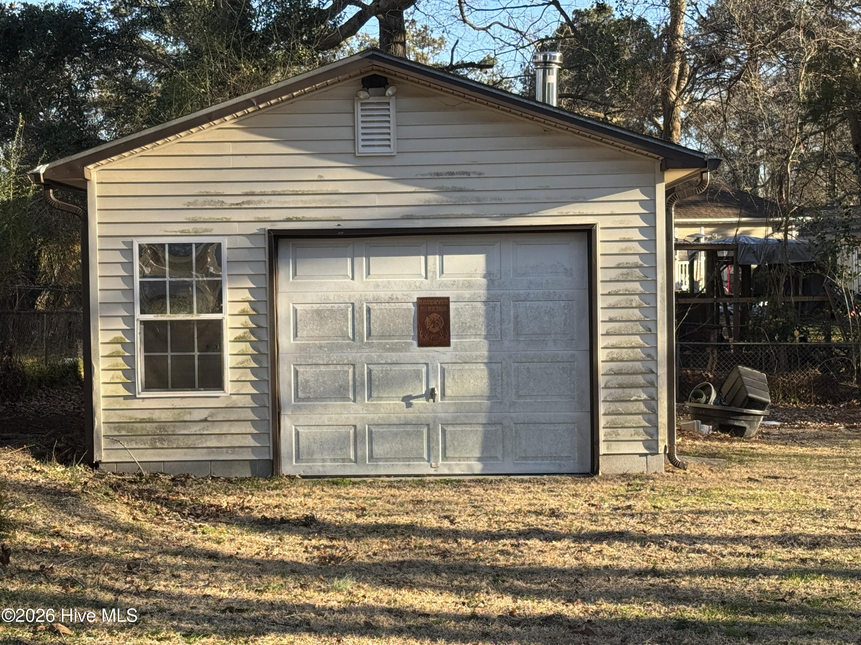 100553396 | Photo 25