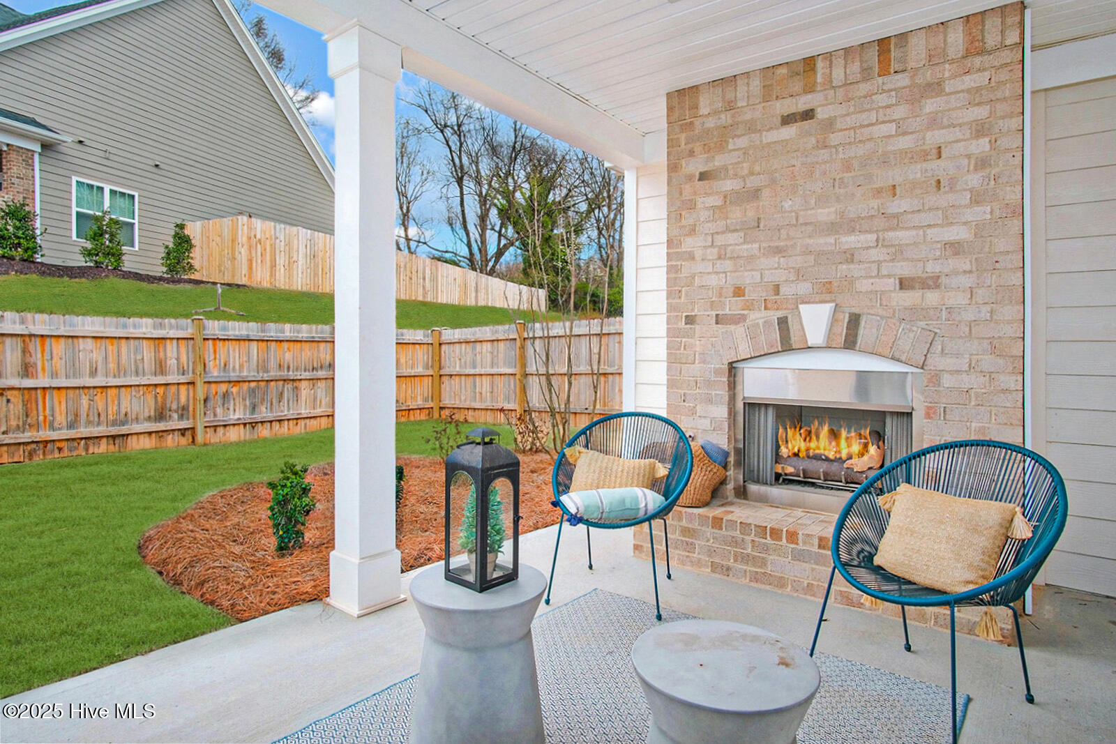 100558068 | Photo 11