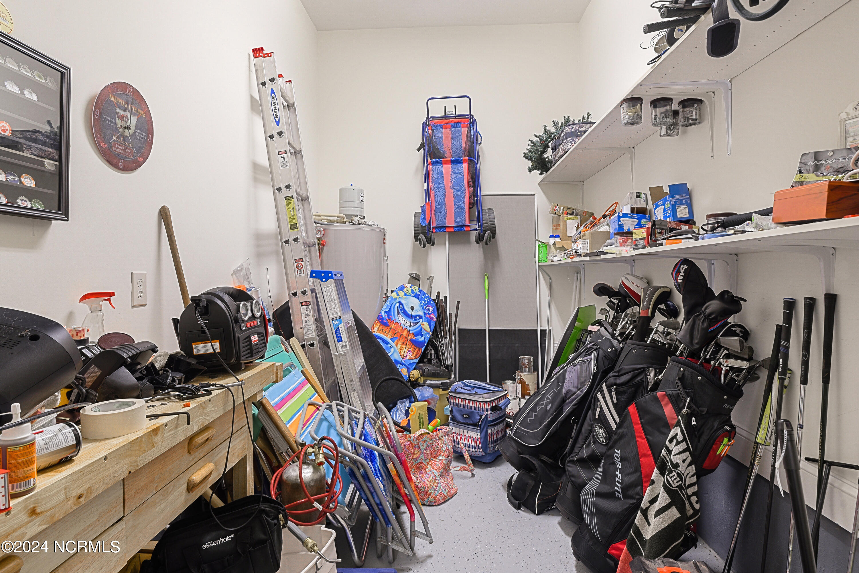 100563661 | Photo 30