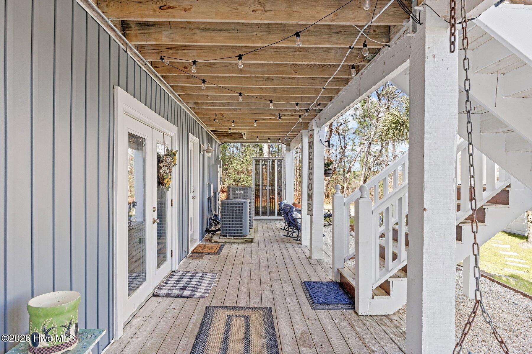 100559463 | Photo 40