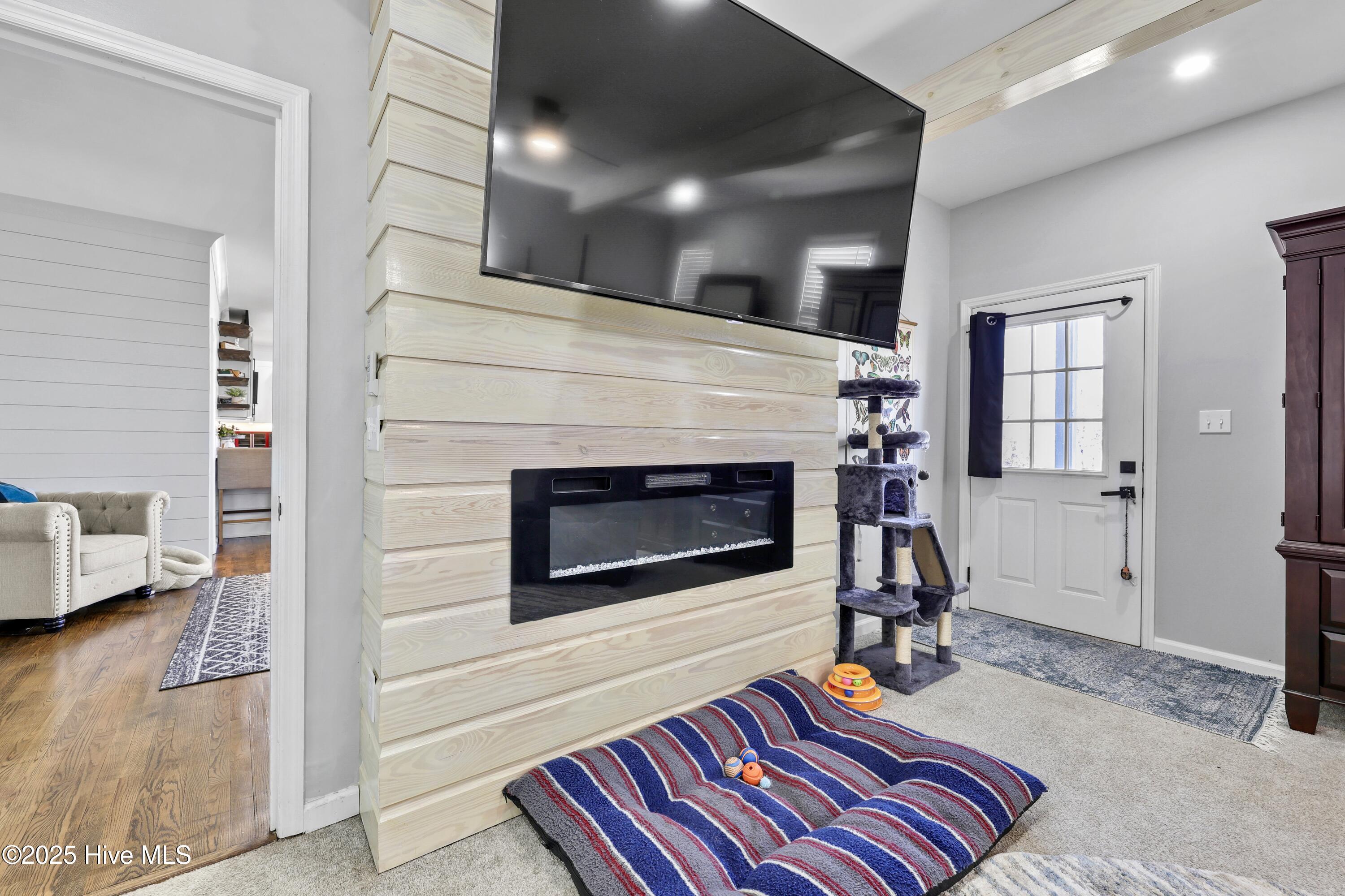 100494735 | Photo 23