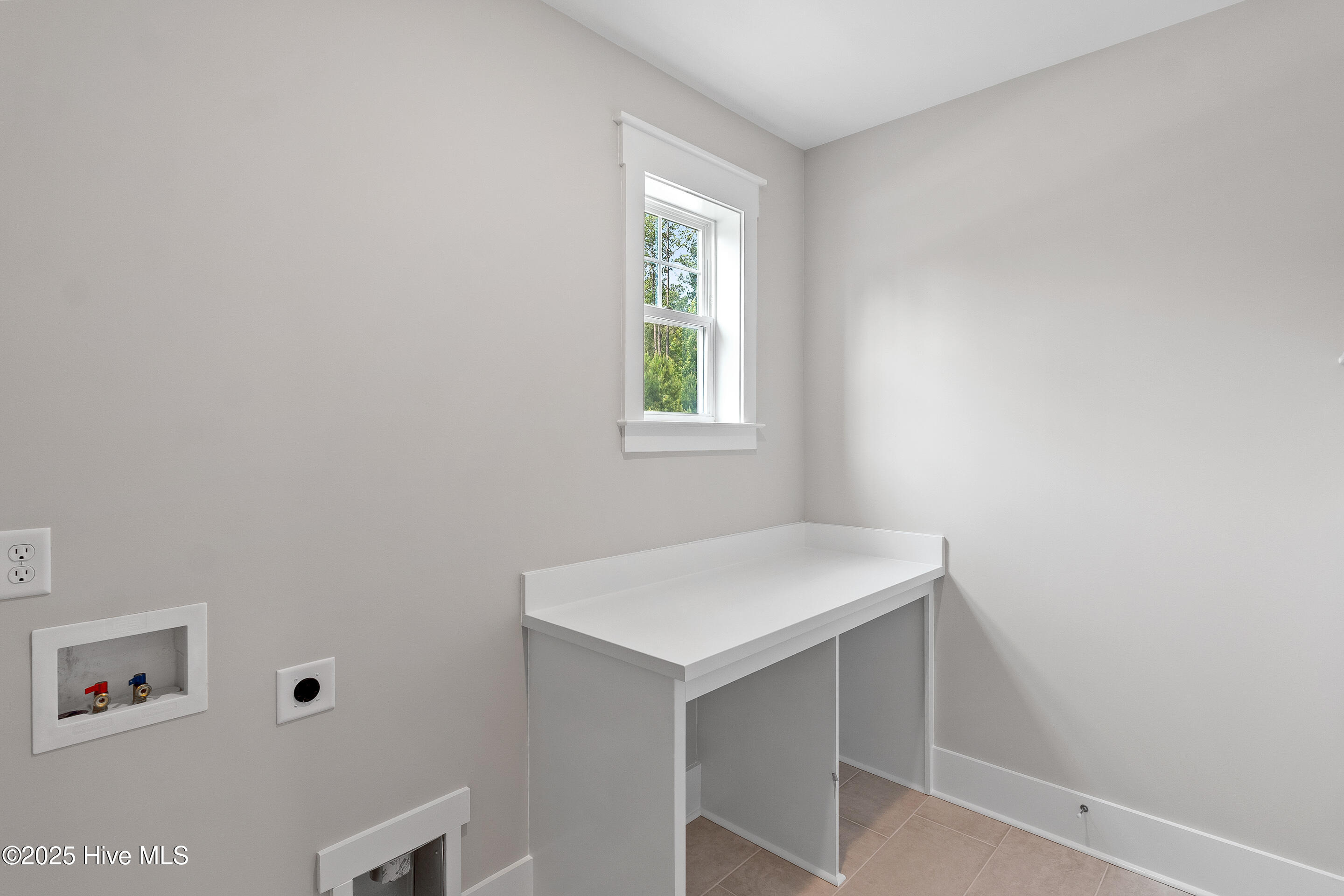 100471087 | Photo 39