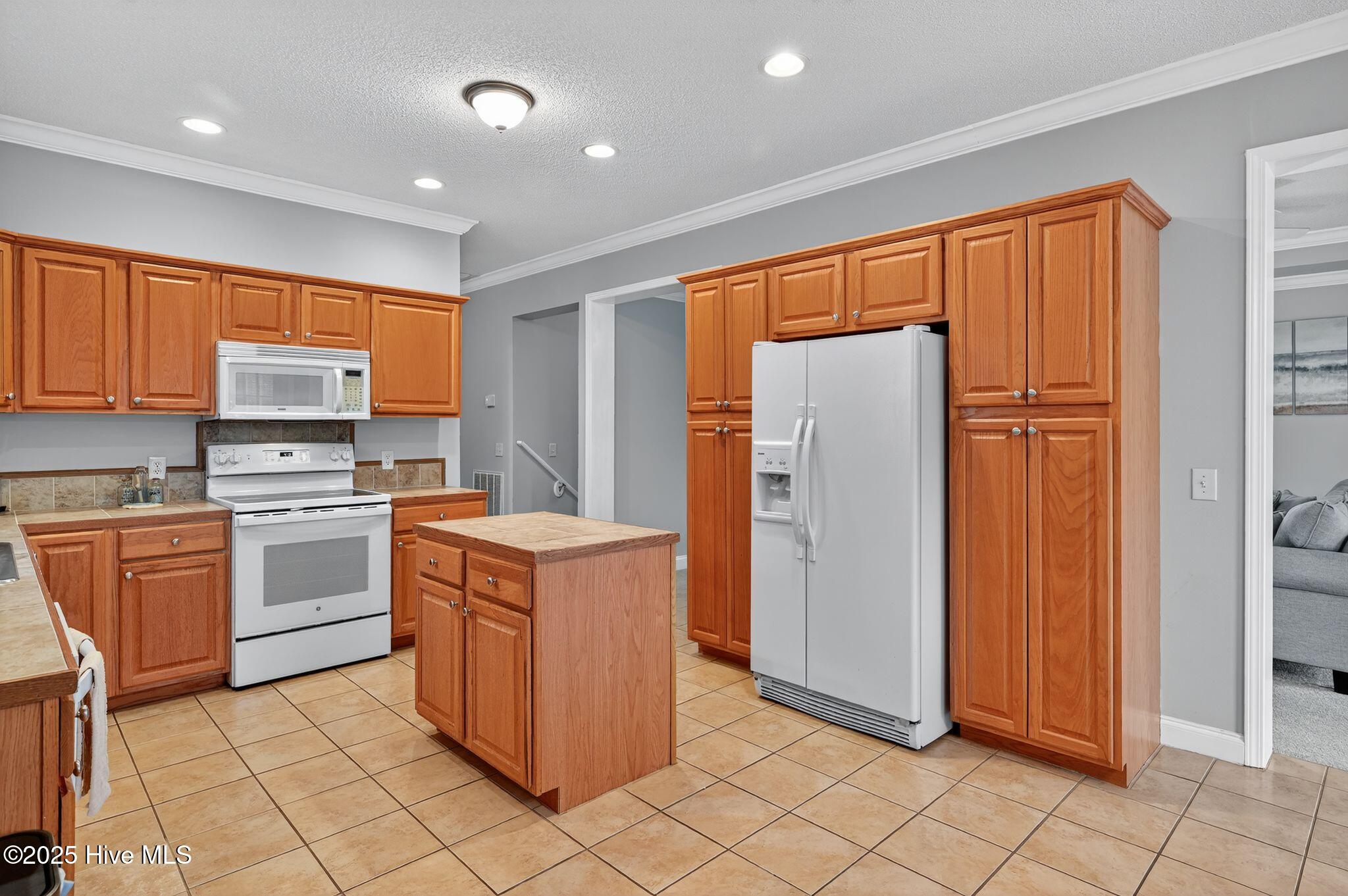 100540046 | Photo 13