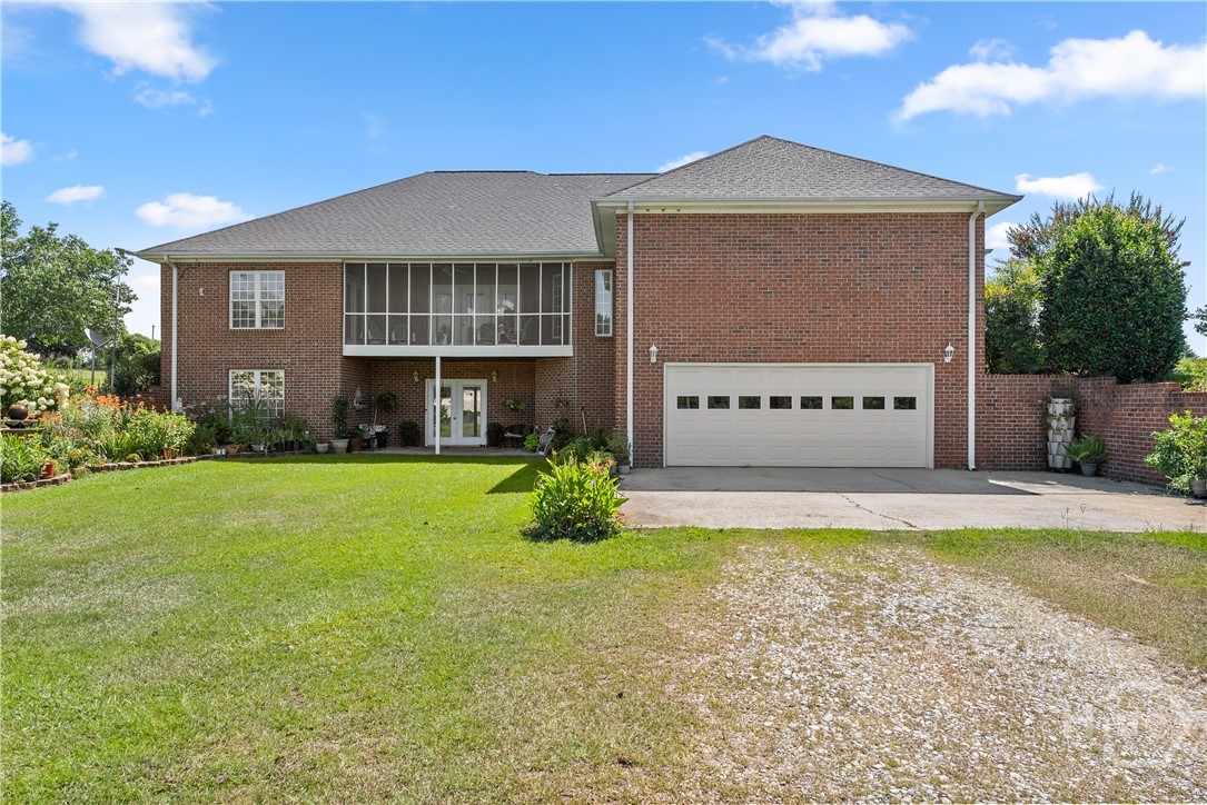 1121 Beacon Light Road