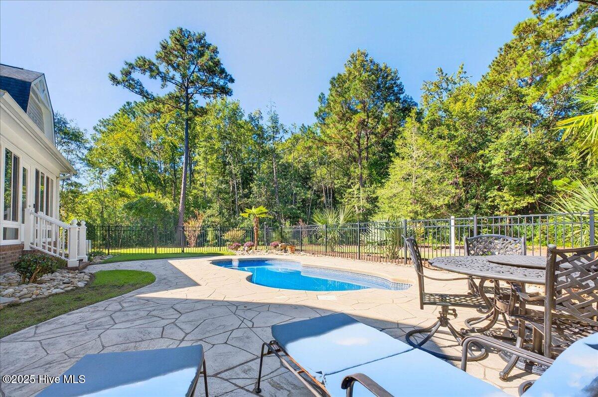 100530604 | Photo 21