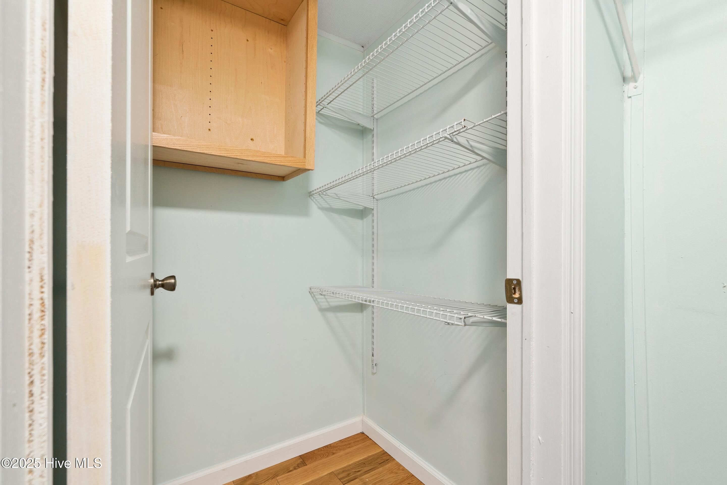 100546420 | Photo 26