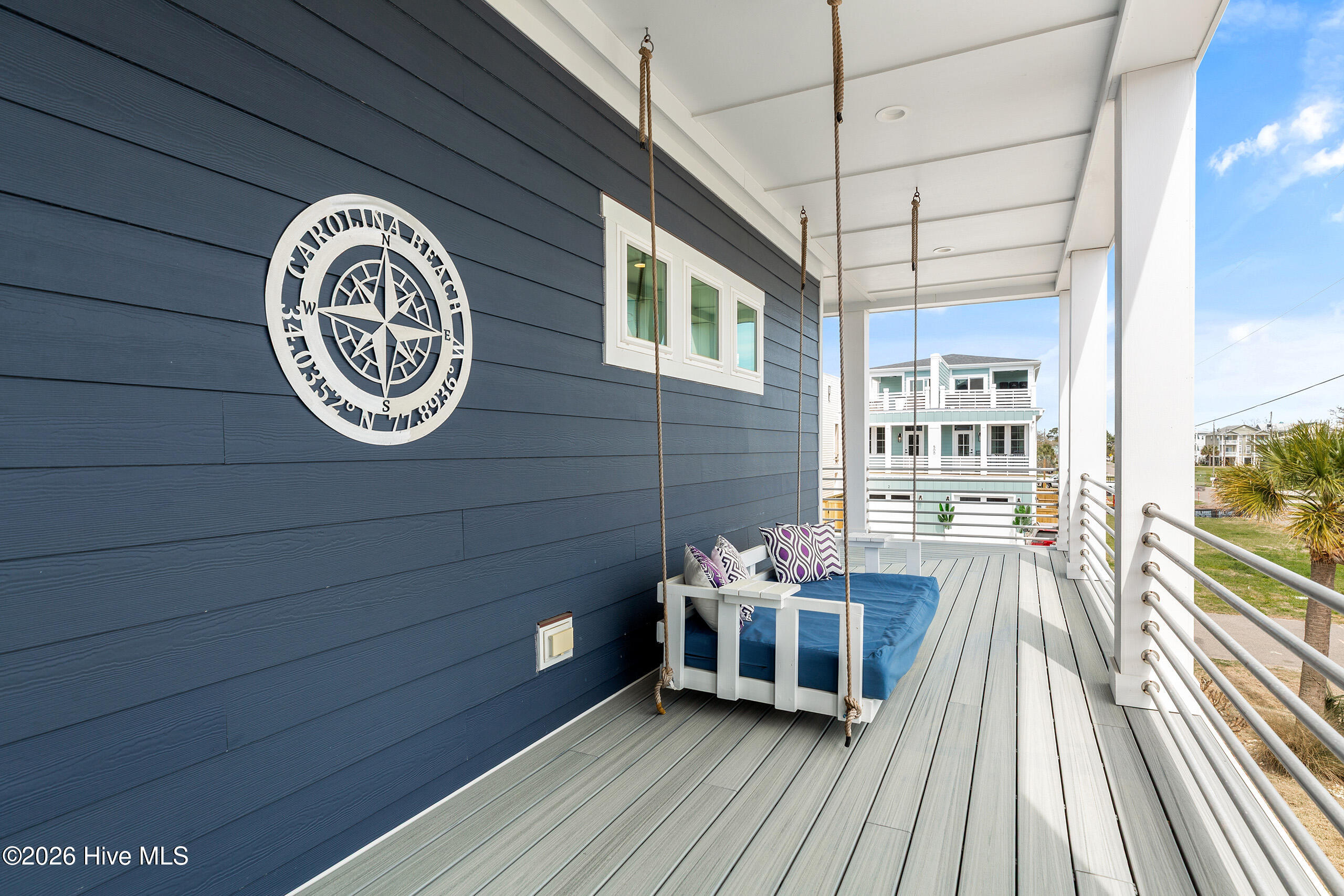 100562975 | Photo 48