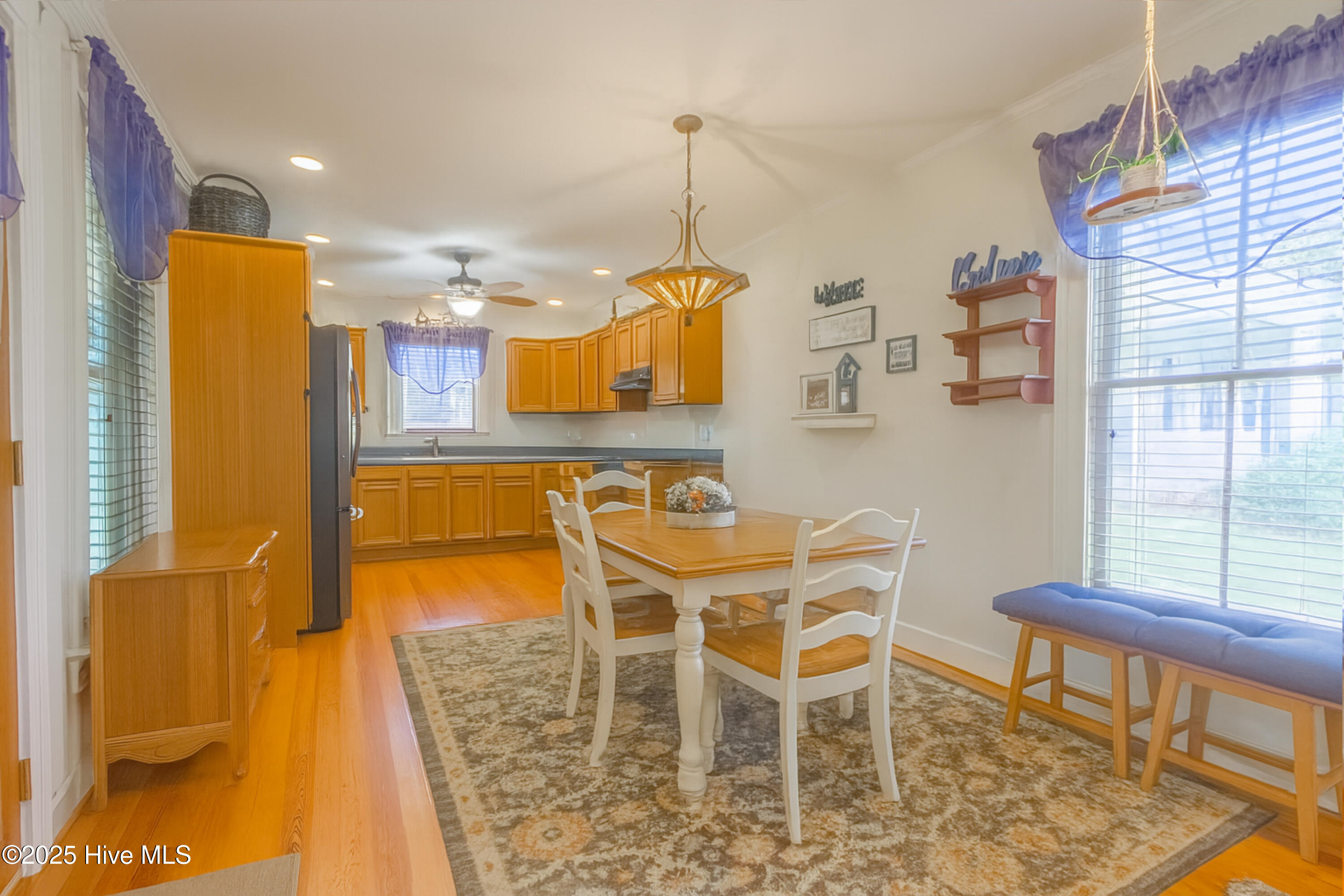 100474271 | Photo 25