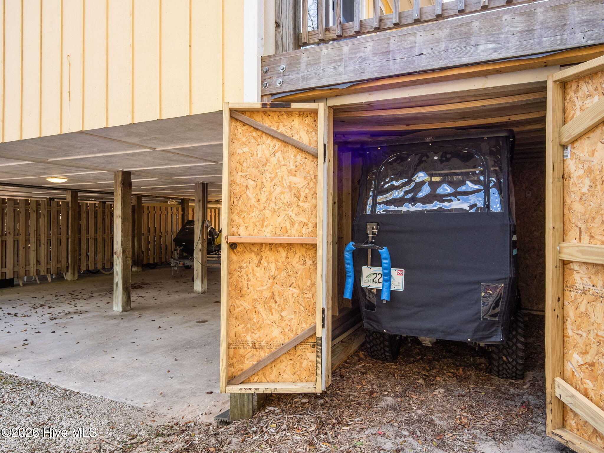 100556507 | Photo 50