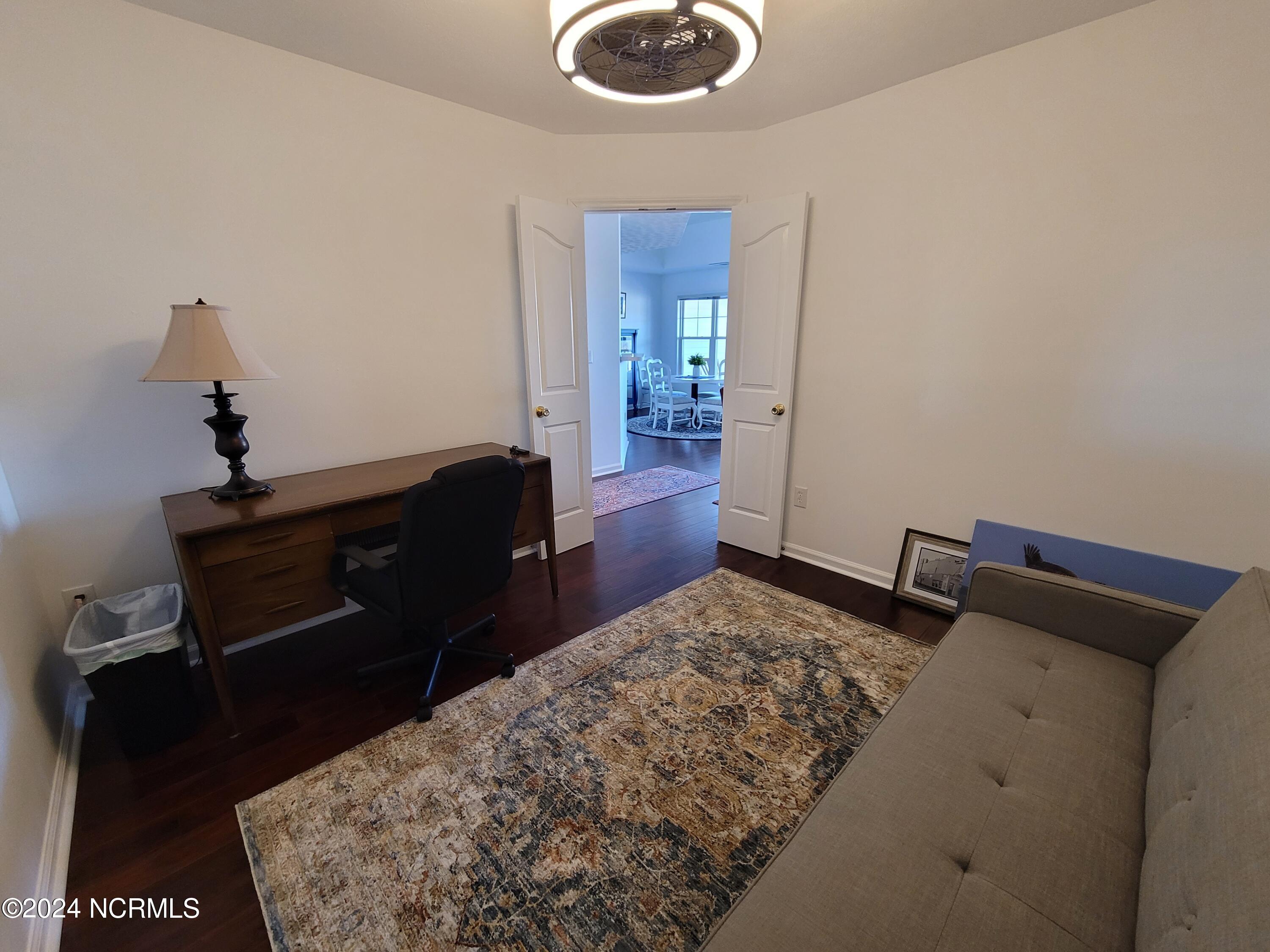 100565776 | Photo 28