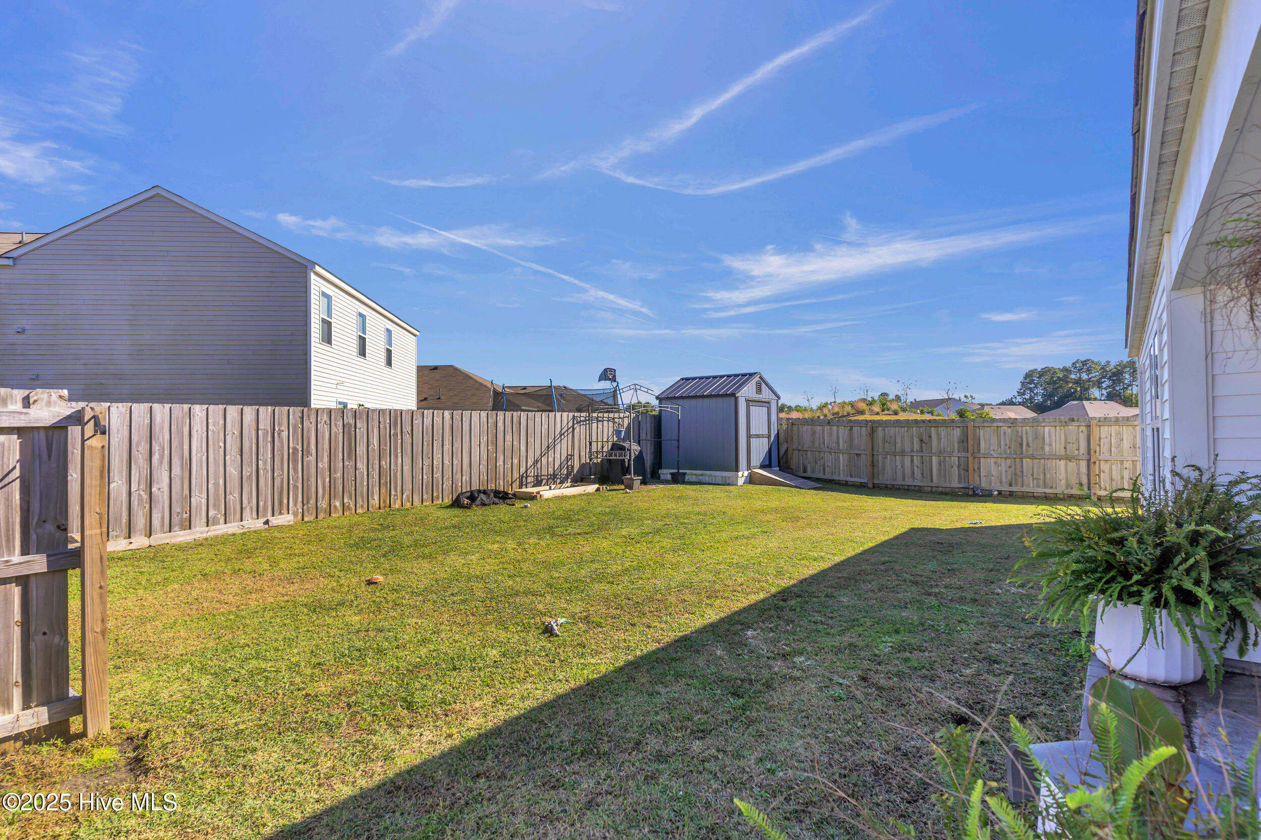 100539440 | Photo 27