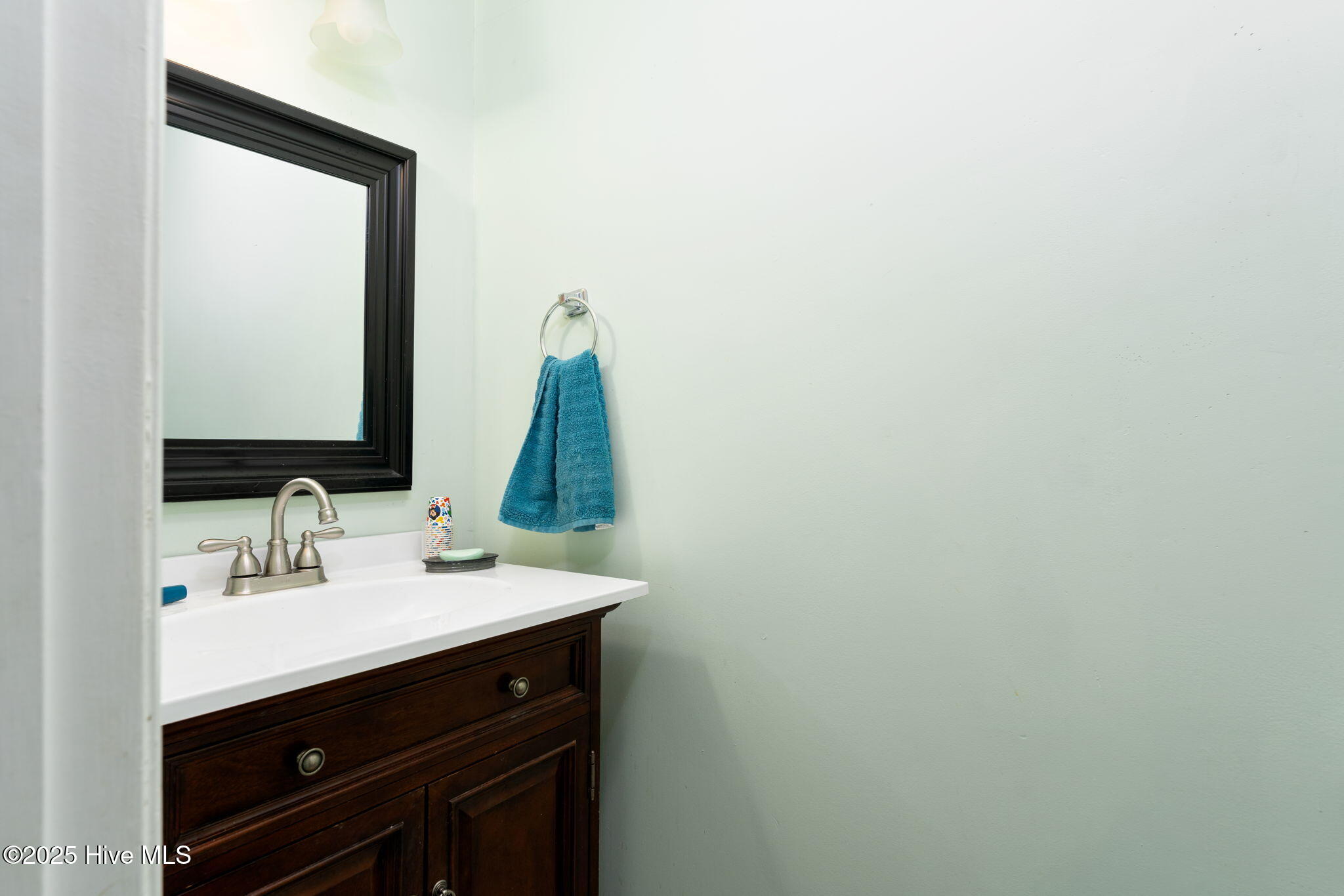 100534181 | Photo 17